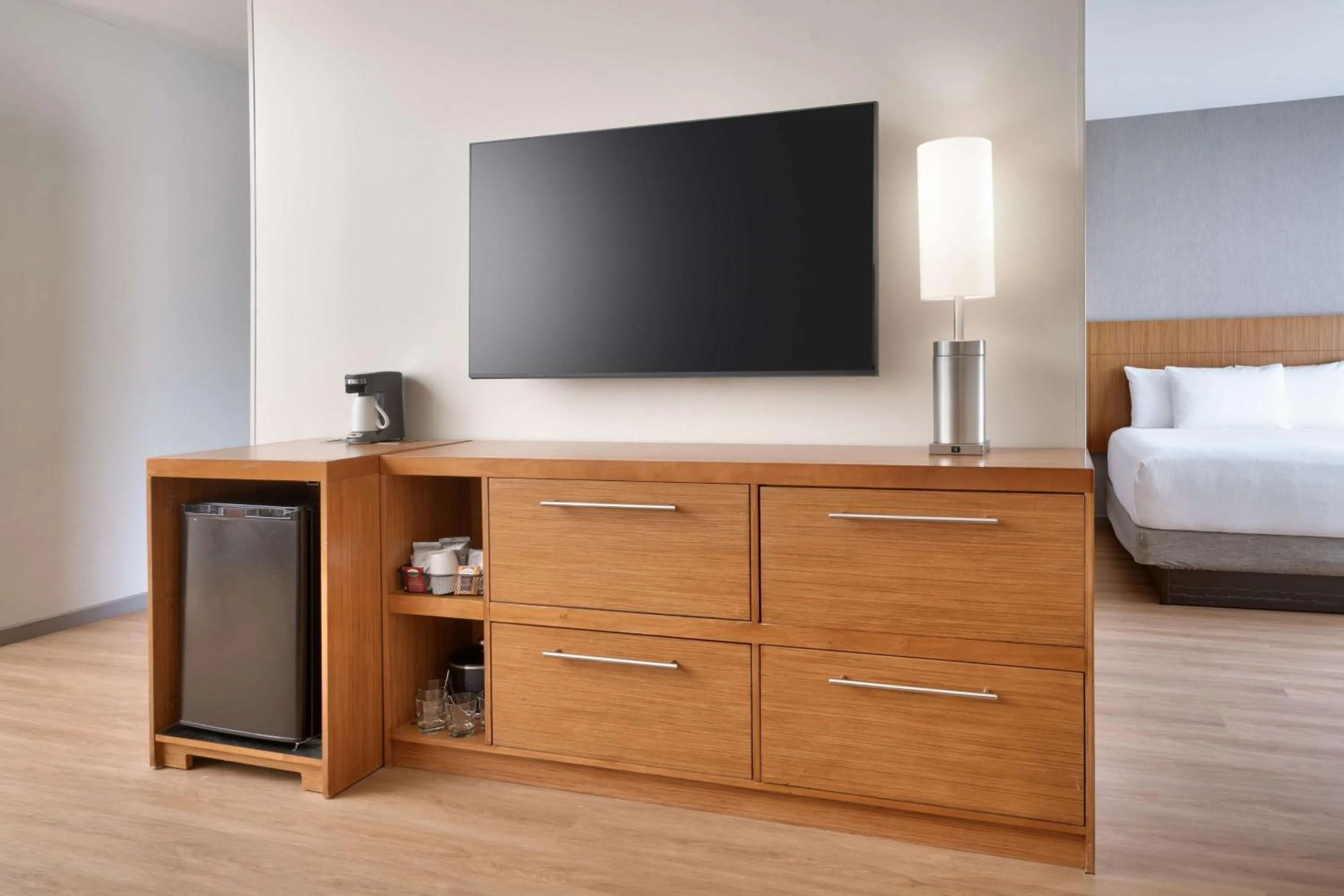 Bedroom, Bed in Hyatt Place at Anaheim Resort / Convention Center