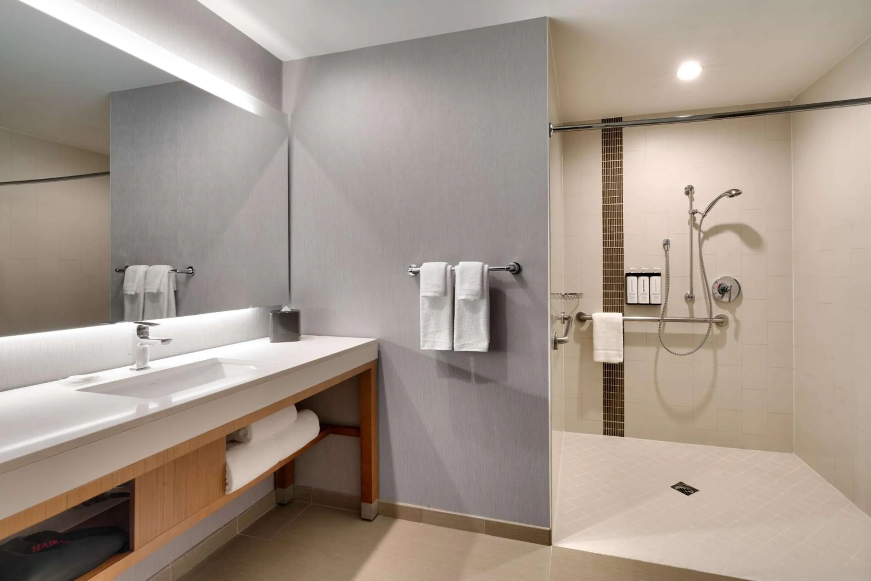 Bathroom in Hyatt Place at Anaheim Resort / Convention Center