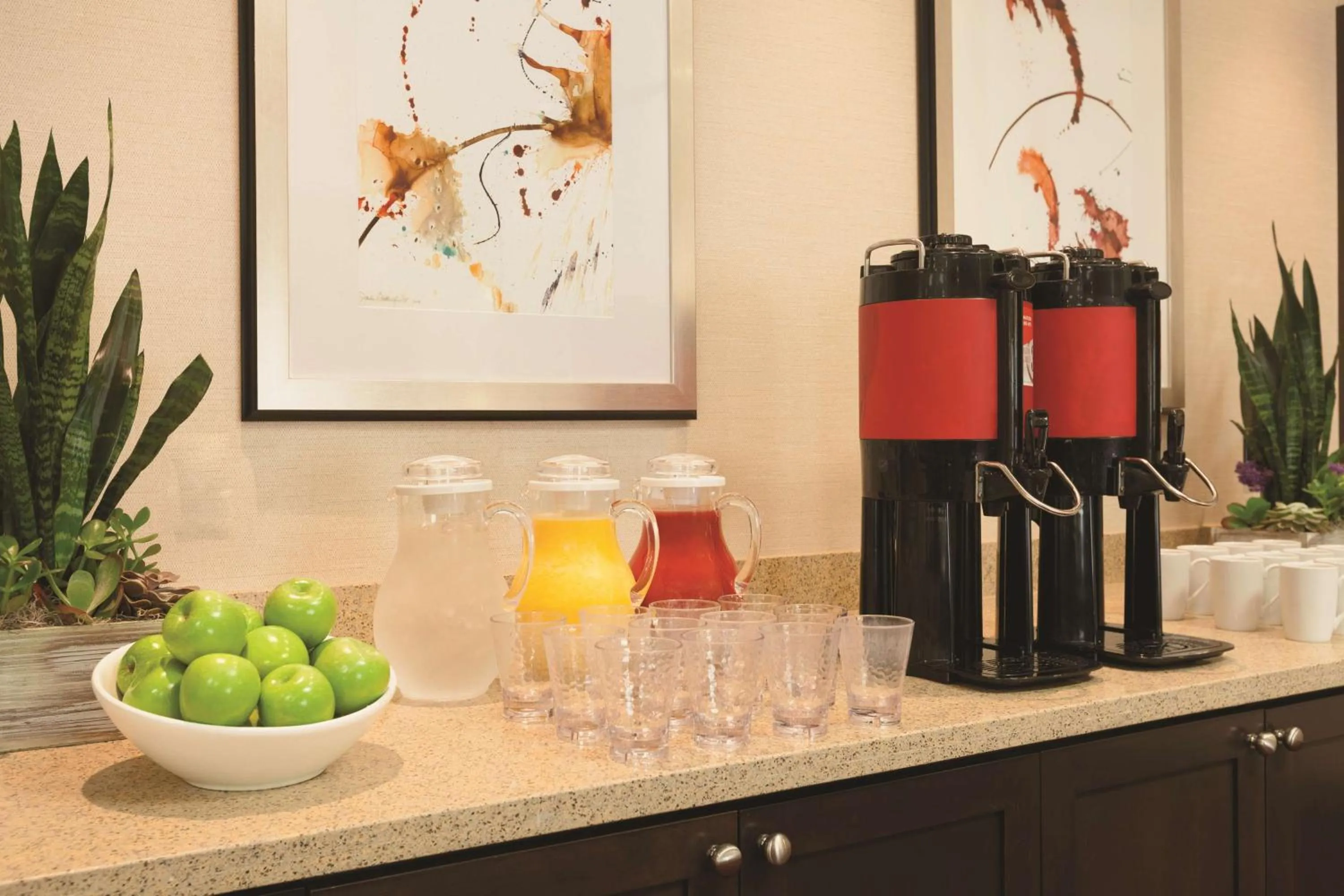 Meeting/conference room in Hyatt Place at Anaheim Resort / Convention Center