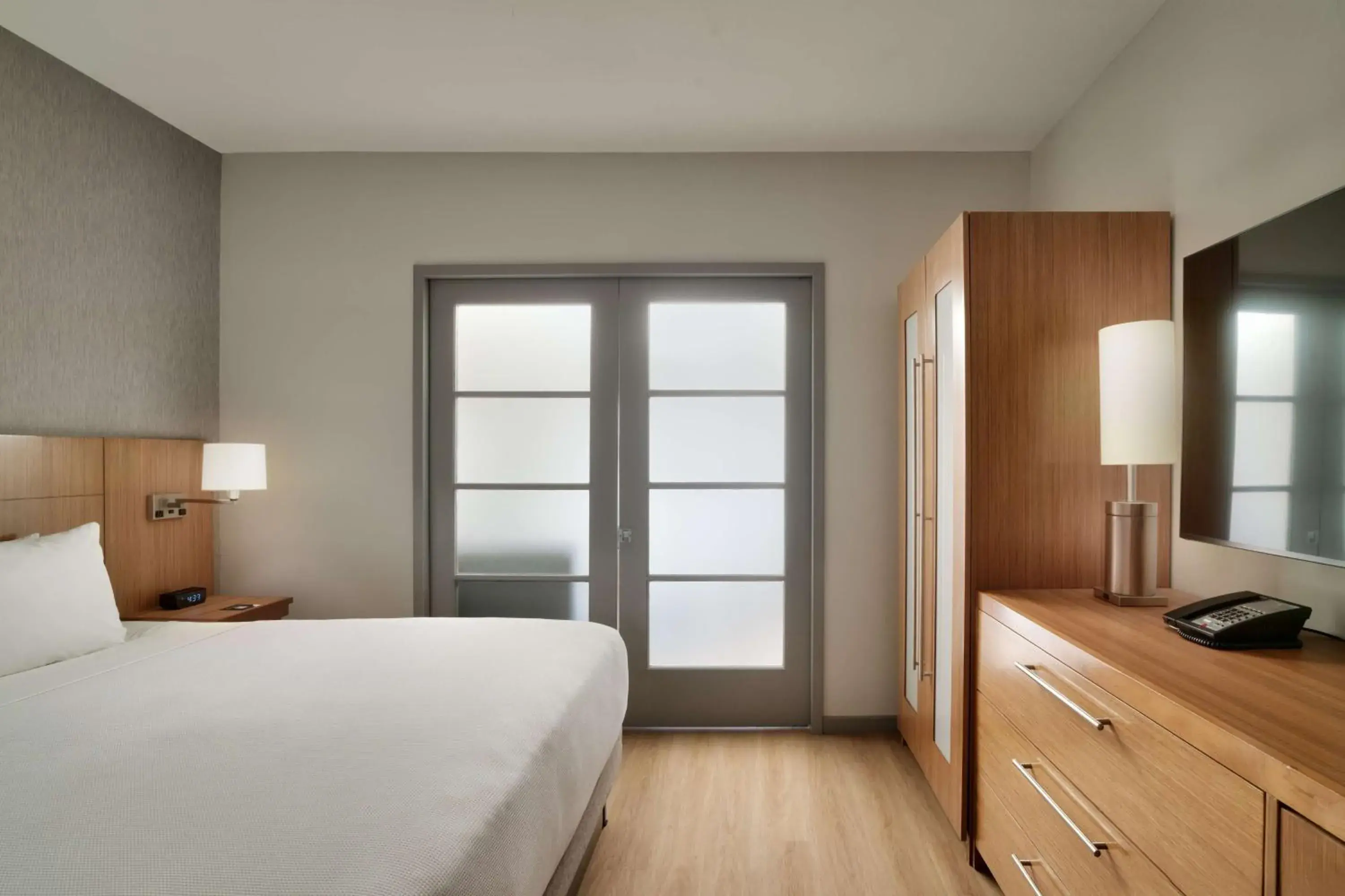 Bedroom, Bed in Hyatt Place at Anaheim Resort / Convention Center Bedroom, Bed in Hyatt Place at Anaheim Resort / Convention Center