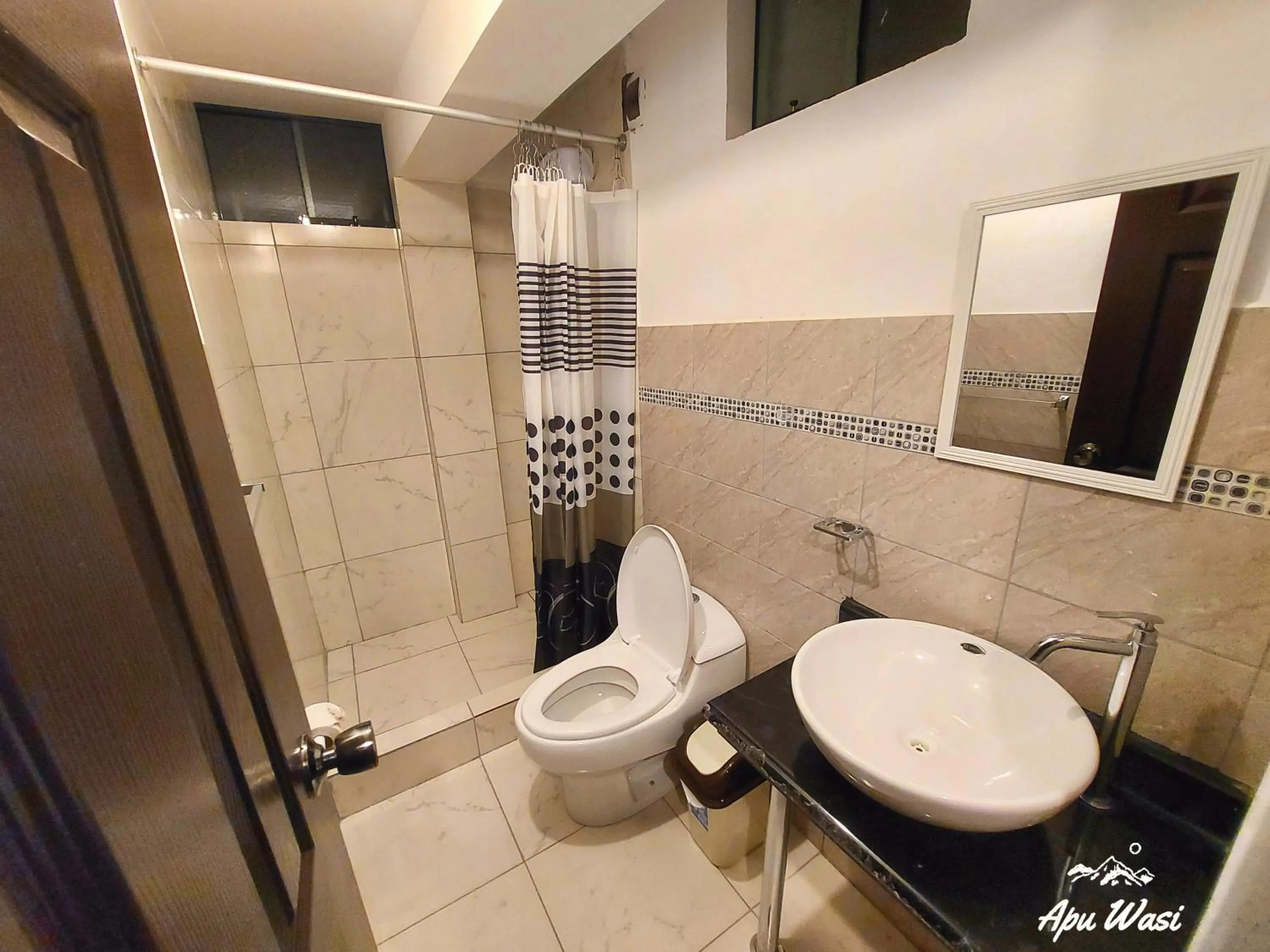 Bathroom in Apu Wasi