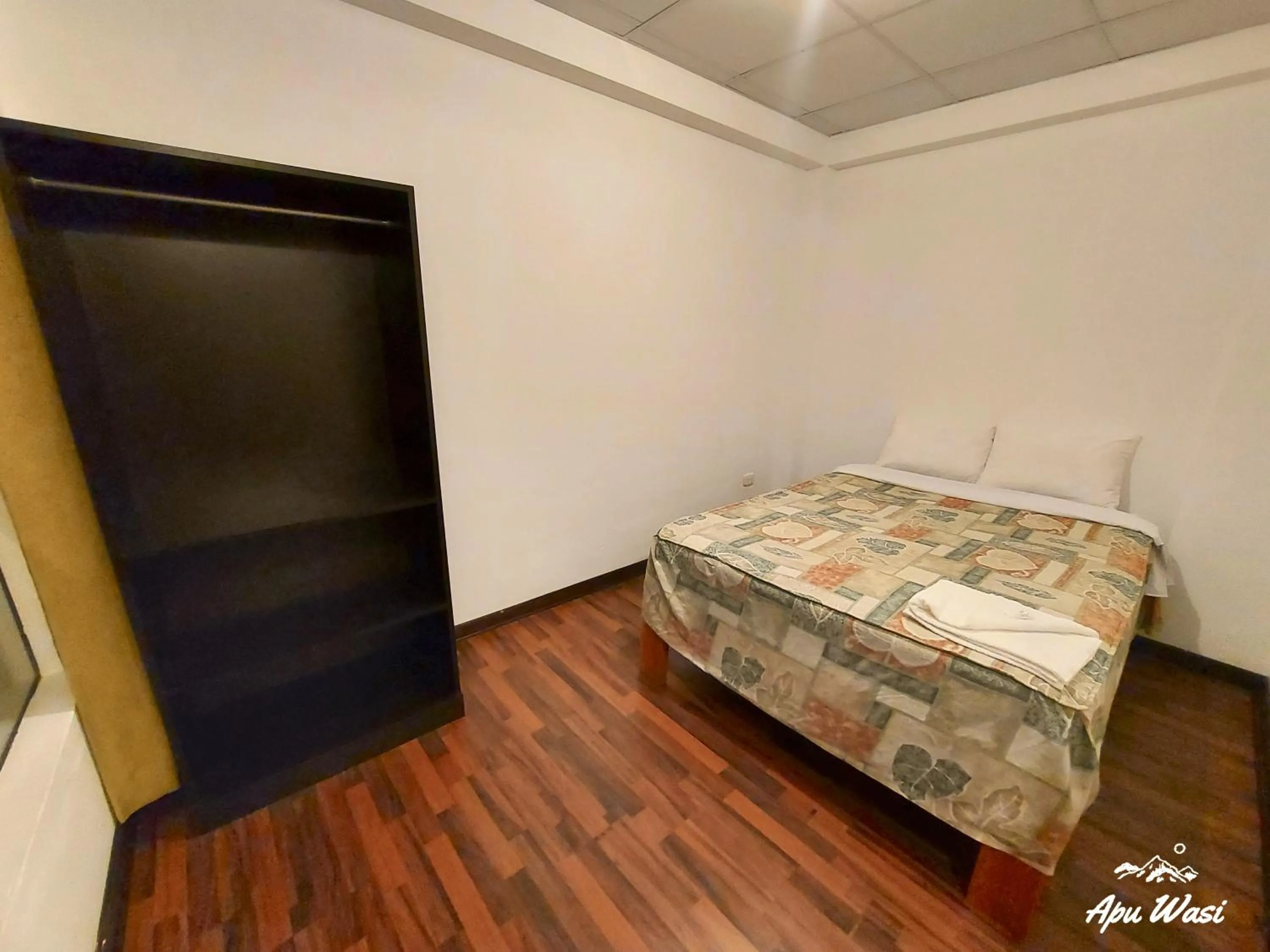 Photo of the whole room, Bed in Apu Wasi