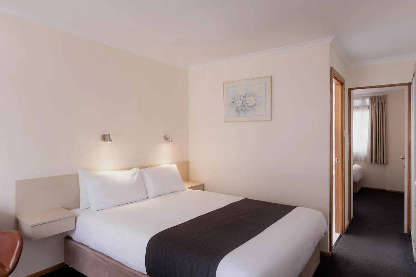 Bed in Argyle Motor Lodge