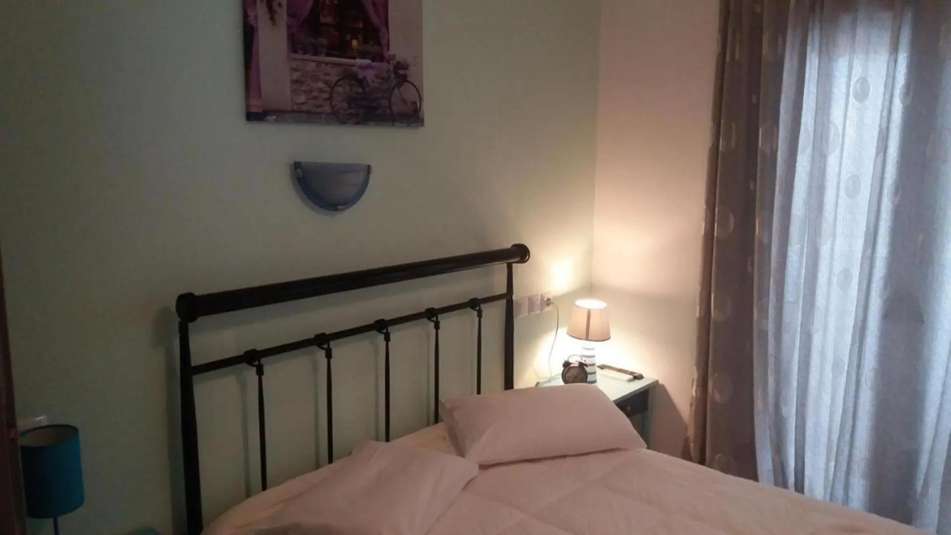 Bedroom, Bed in Verykokkos Pension I