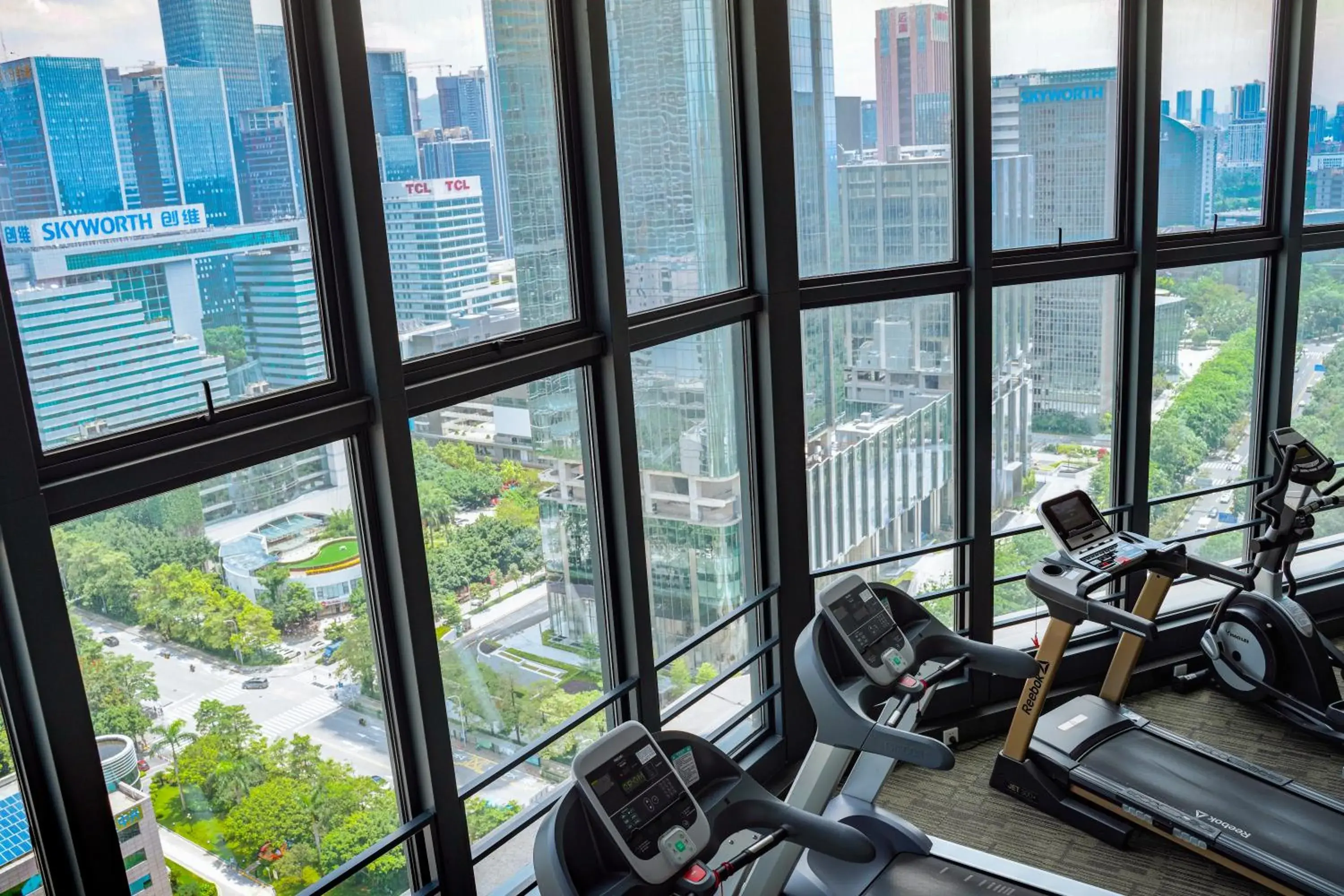 Fitness centre/facilities in Lia Charlton Hotel Shenzhen Fitness centre/facilities in Lia Charlton Hotel Shenzhen