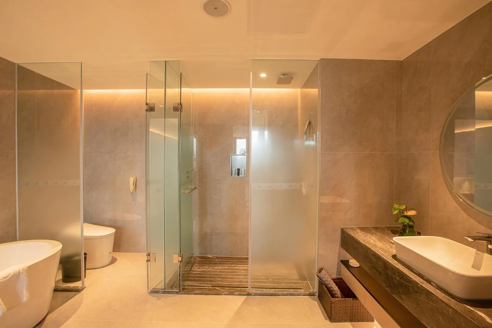 Lia Charlton Hotel Shenzhen