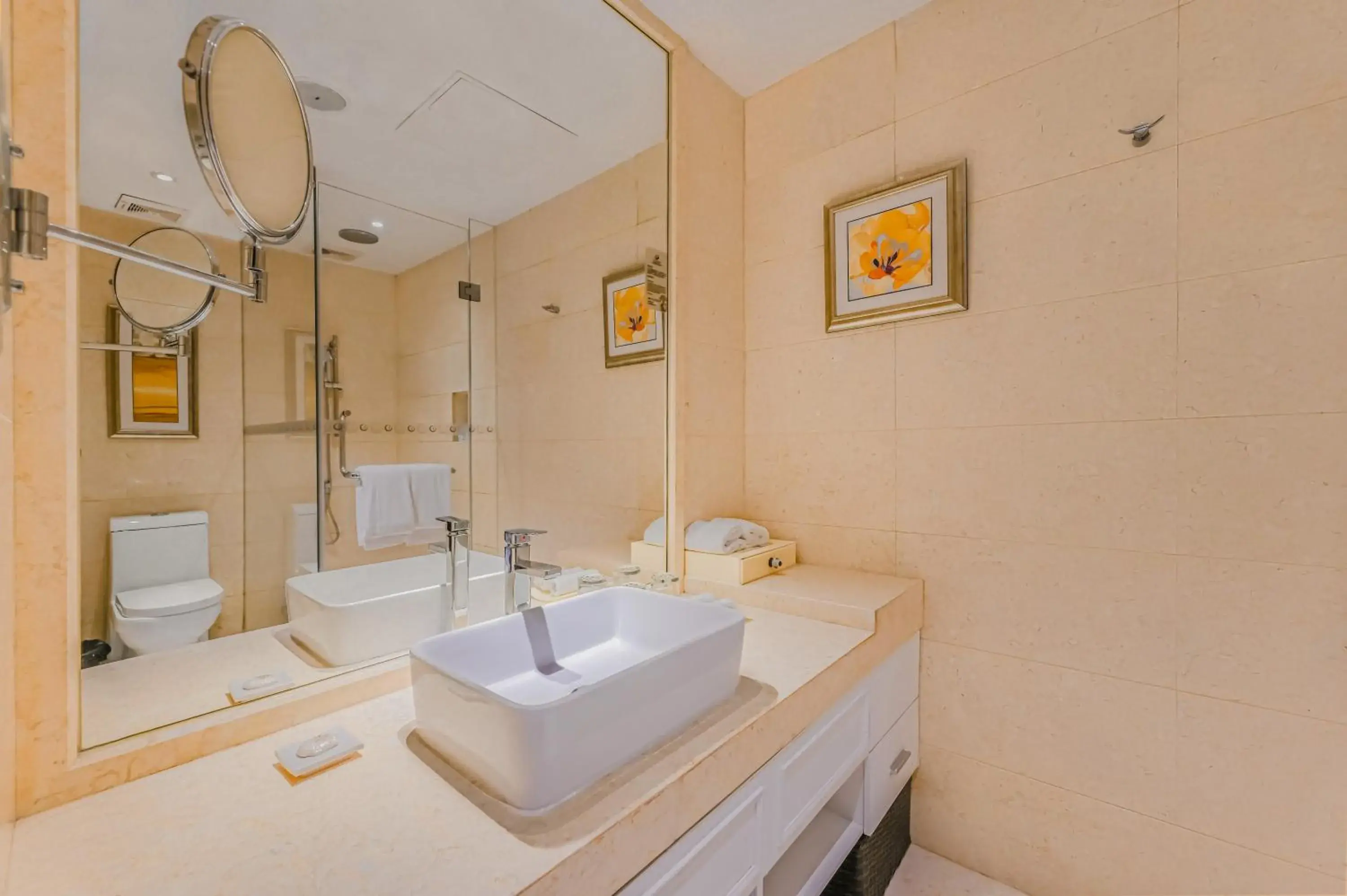 Executive Queen Room in Lia Charlton Hotel Shenzhen Executive Queen Room in Lia Charlton Hotel Shenzhen