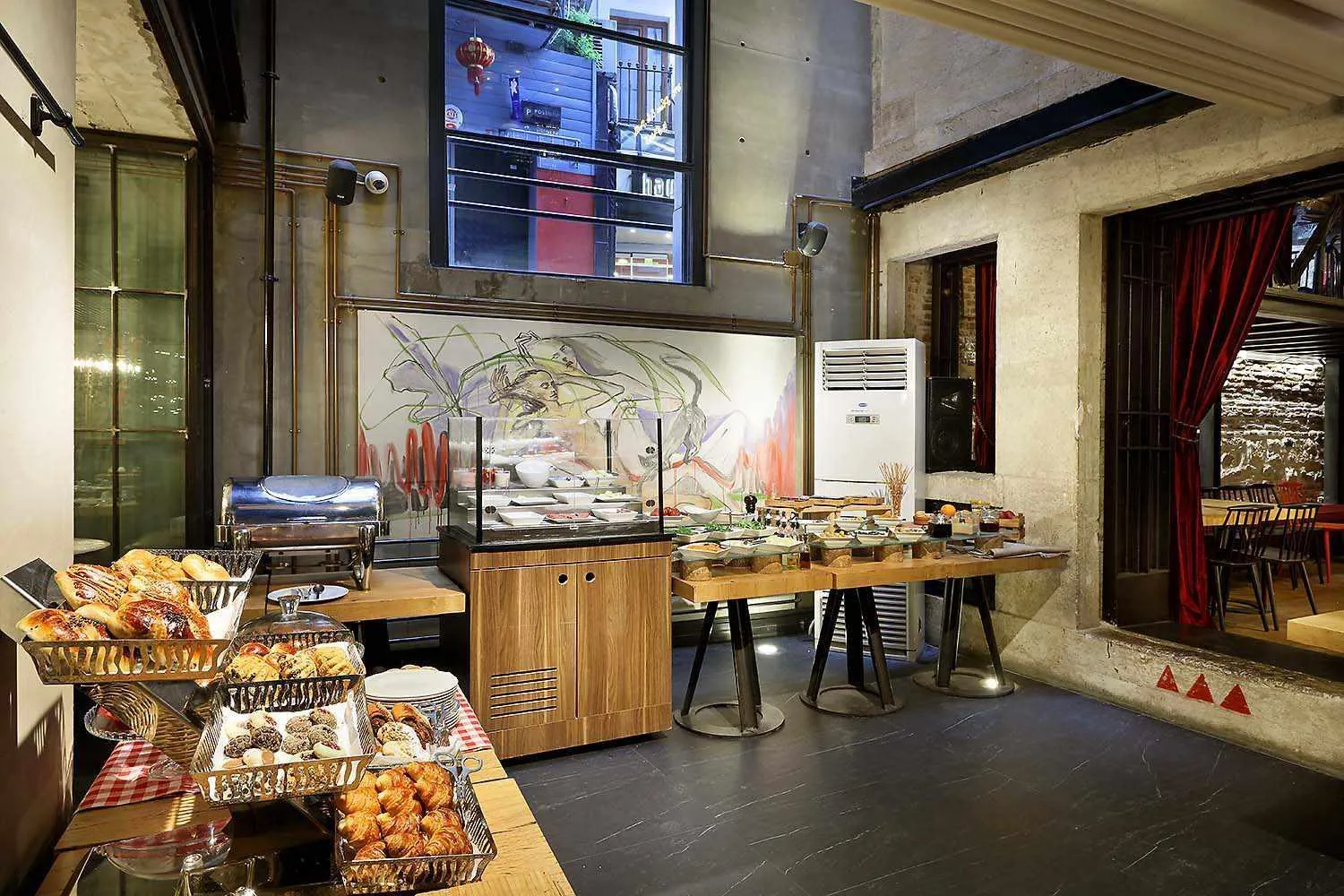 Restaurant/places to eat in Hotel The Public - Special Category