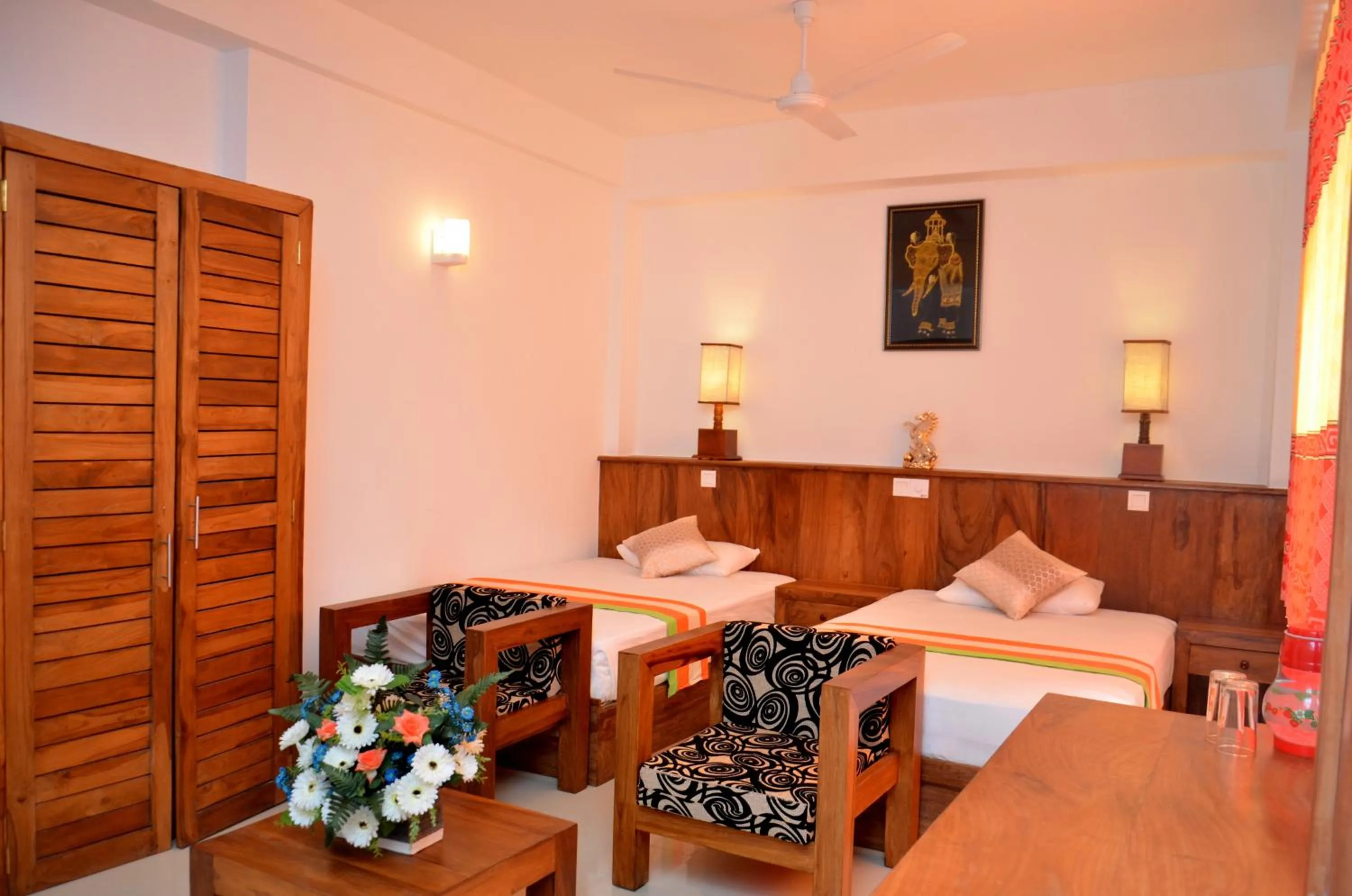 Photo of the whole room in Hotel Sea Line