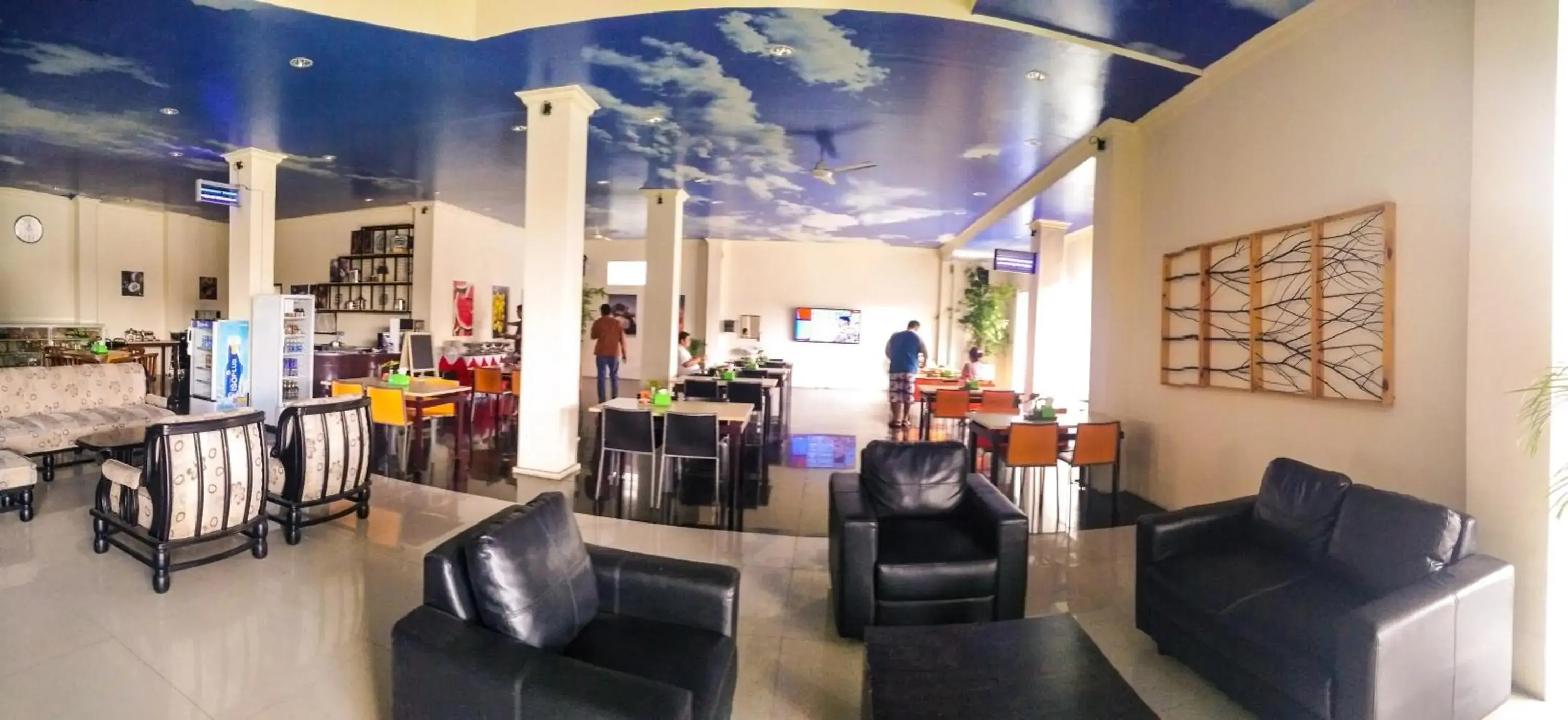 Restaurant/places to eat in Mahkota Hotel Restaurant/places to eat in Mahkota Hotel