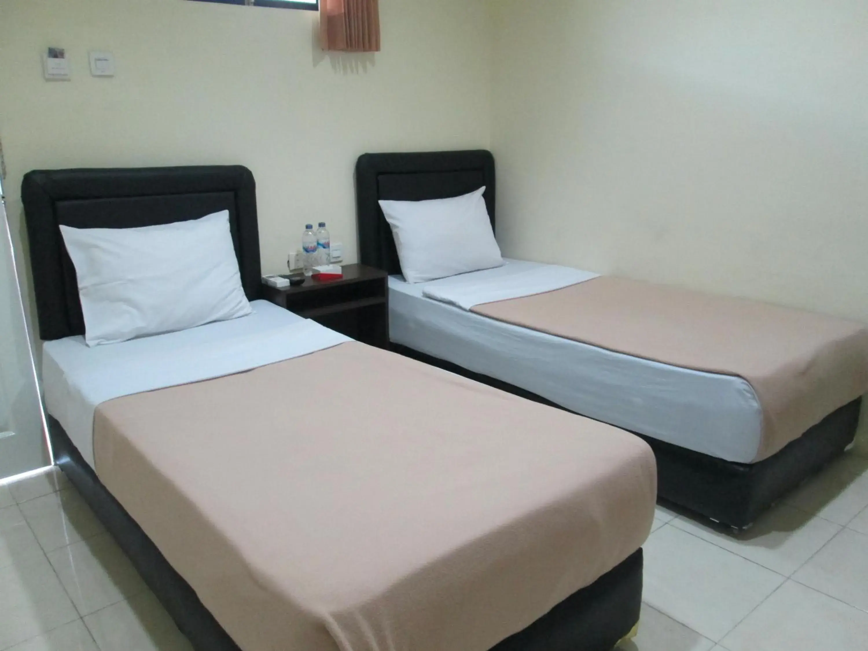 Moderate Double or Twin Room in Mahkota Hotel Moderate Double or Twin Room in Mahkota Hotel