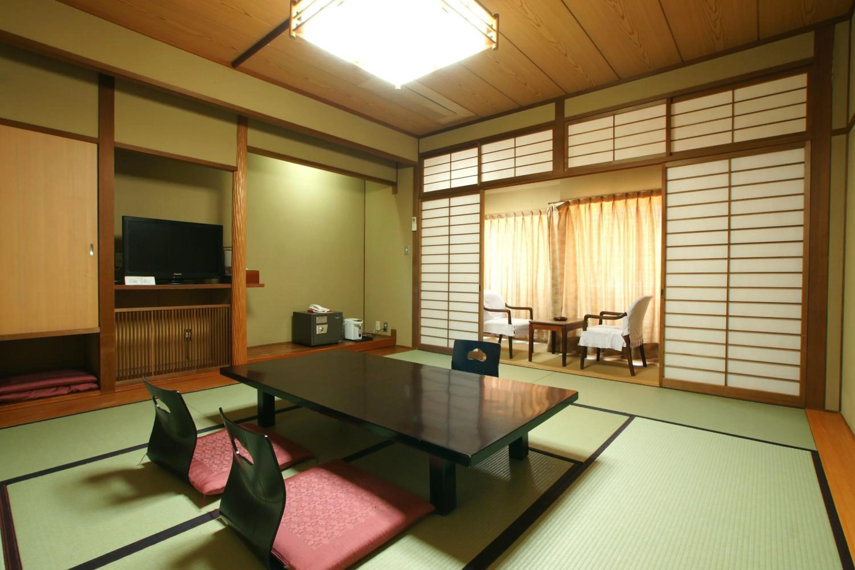 Photo of the whole room in Imakuni Ryokan