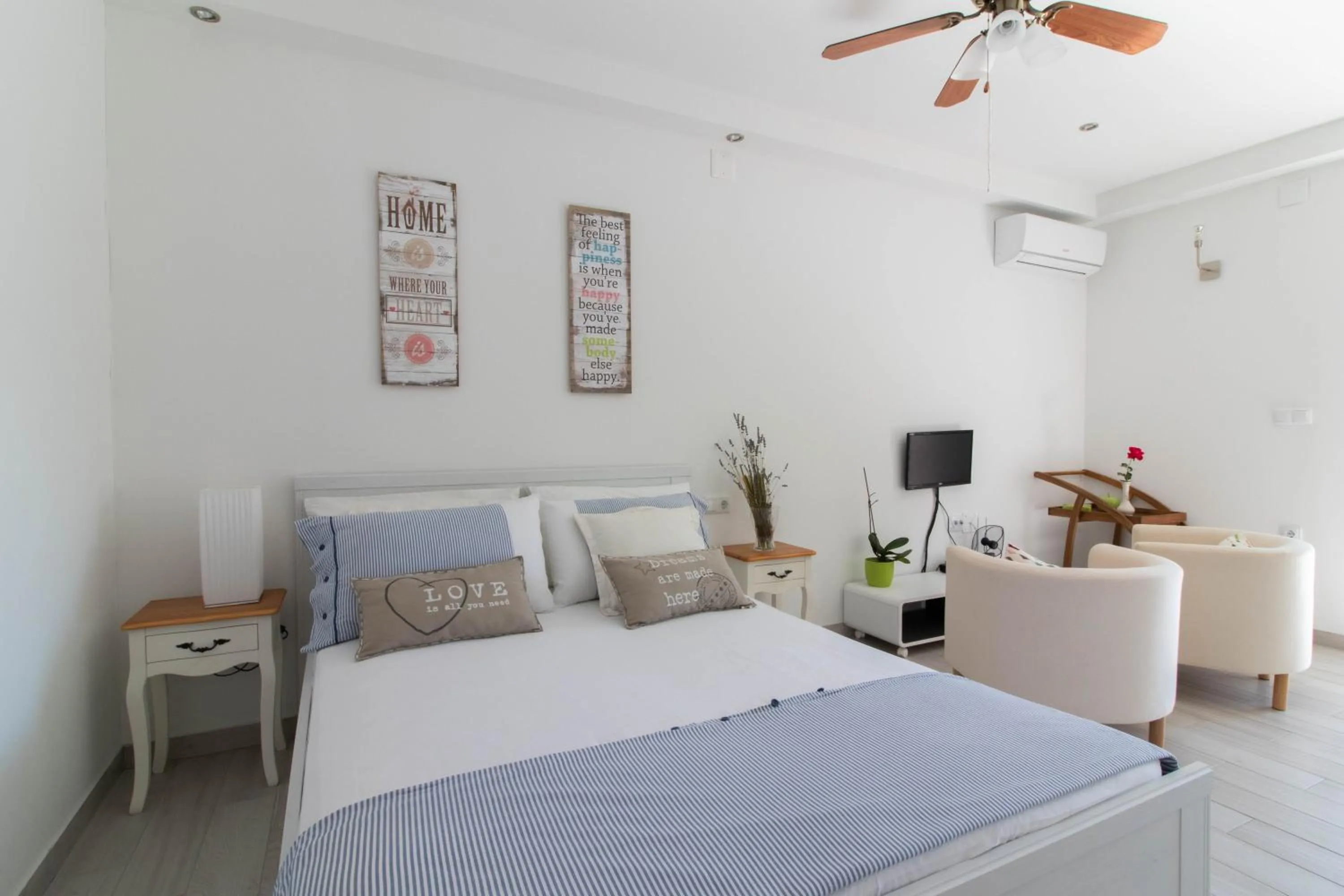 Adriana Holiday Apartment