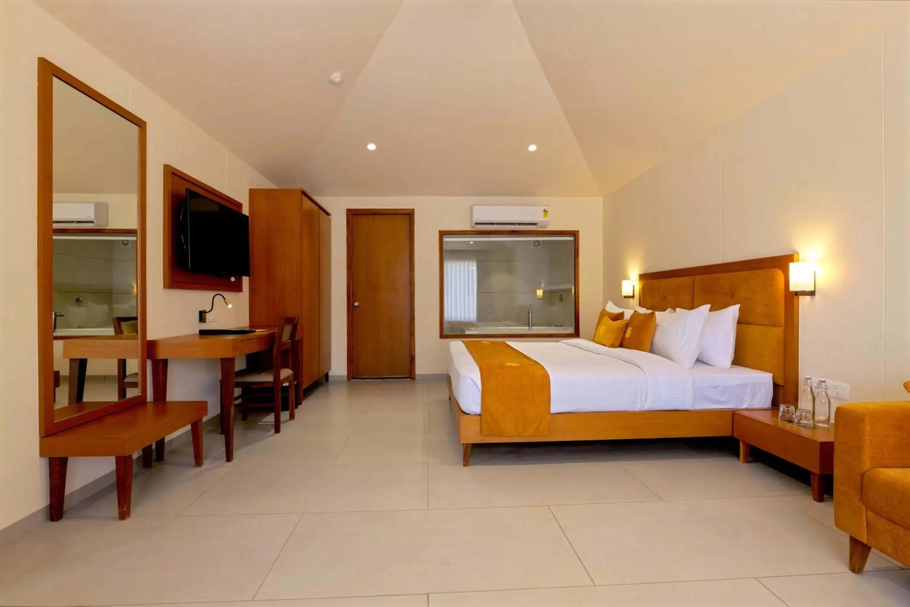 Bed in The Gold Beach Annexe Bed in The Gold Beach Annexe