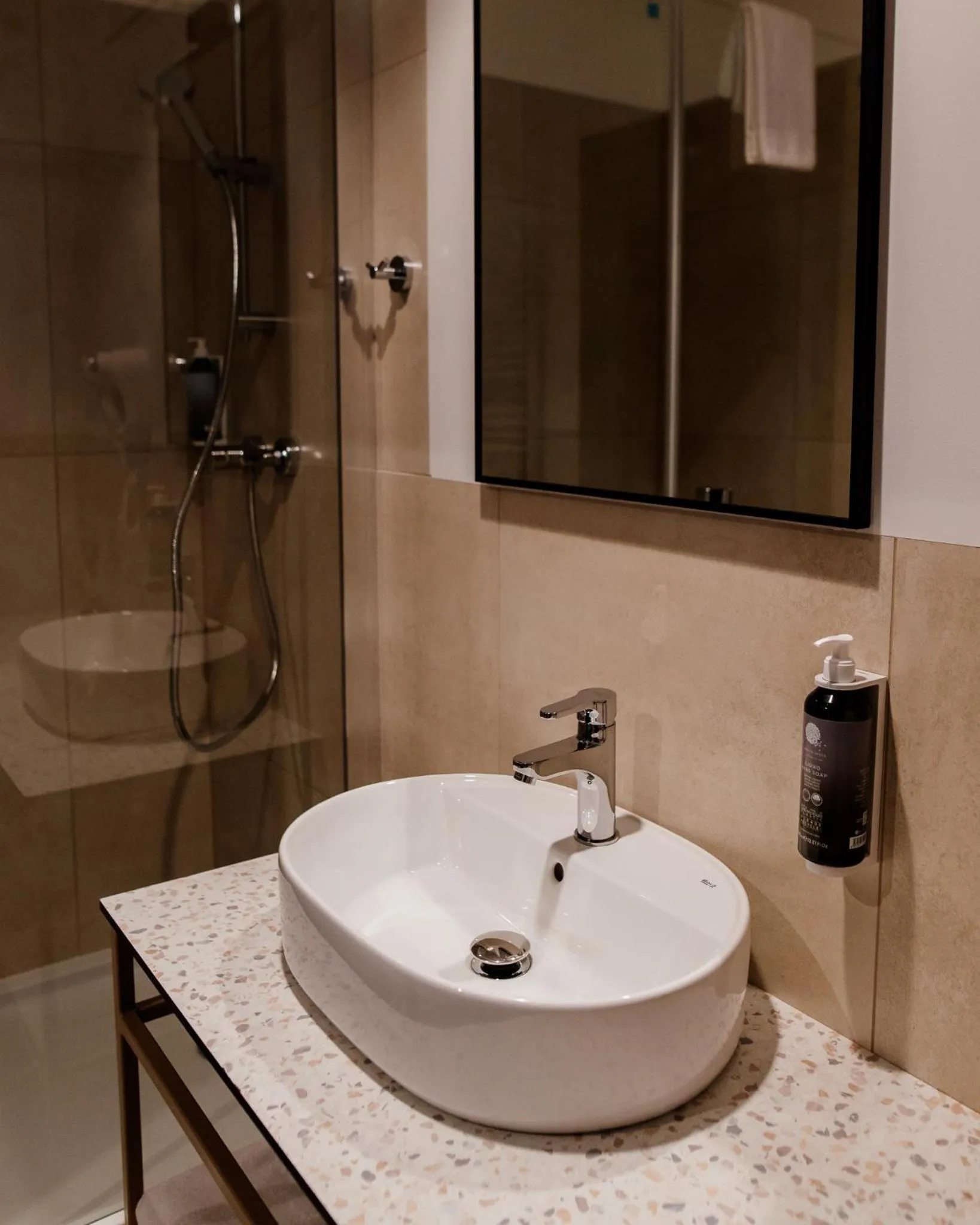 Shower in Arche Nałęczów & SPA dawne Sanatorium Milicyjne