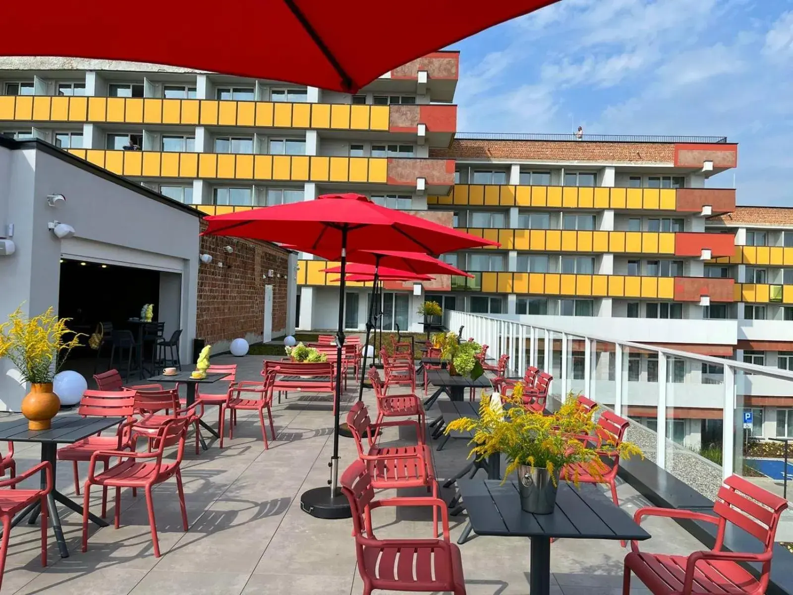 Property building in Arche Nałęczów & SPA dawne Sanatorium Milicyjne Property building in Arche Nałęczów & SPA dawne Sanatorium Milicyjne