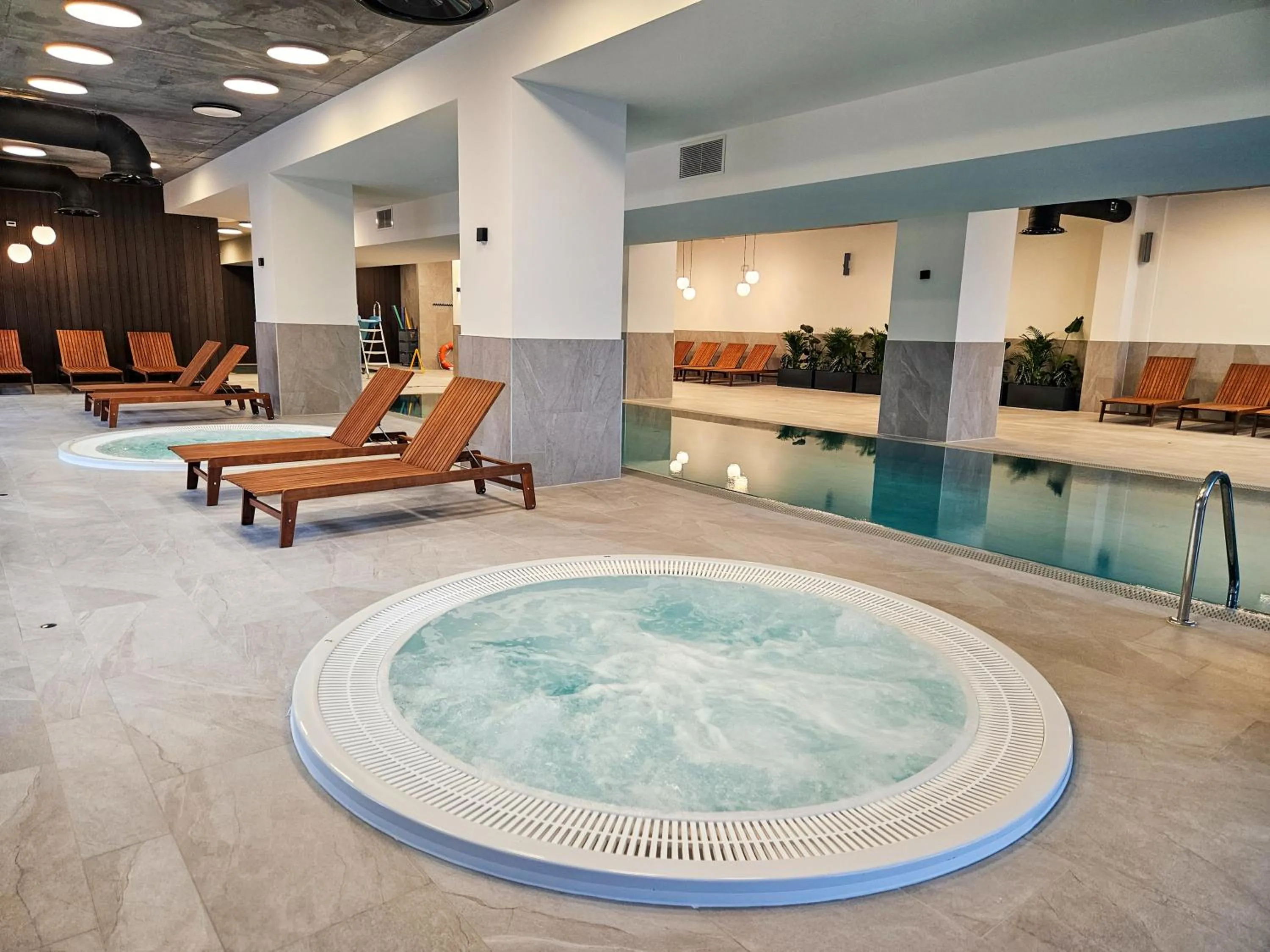 Hot Tub in Arche Nałęczów & SPA dawne Sanatorium Milicyjne