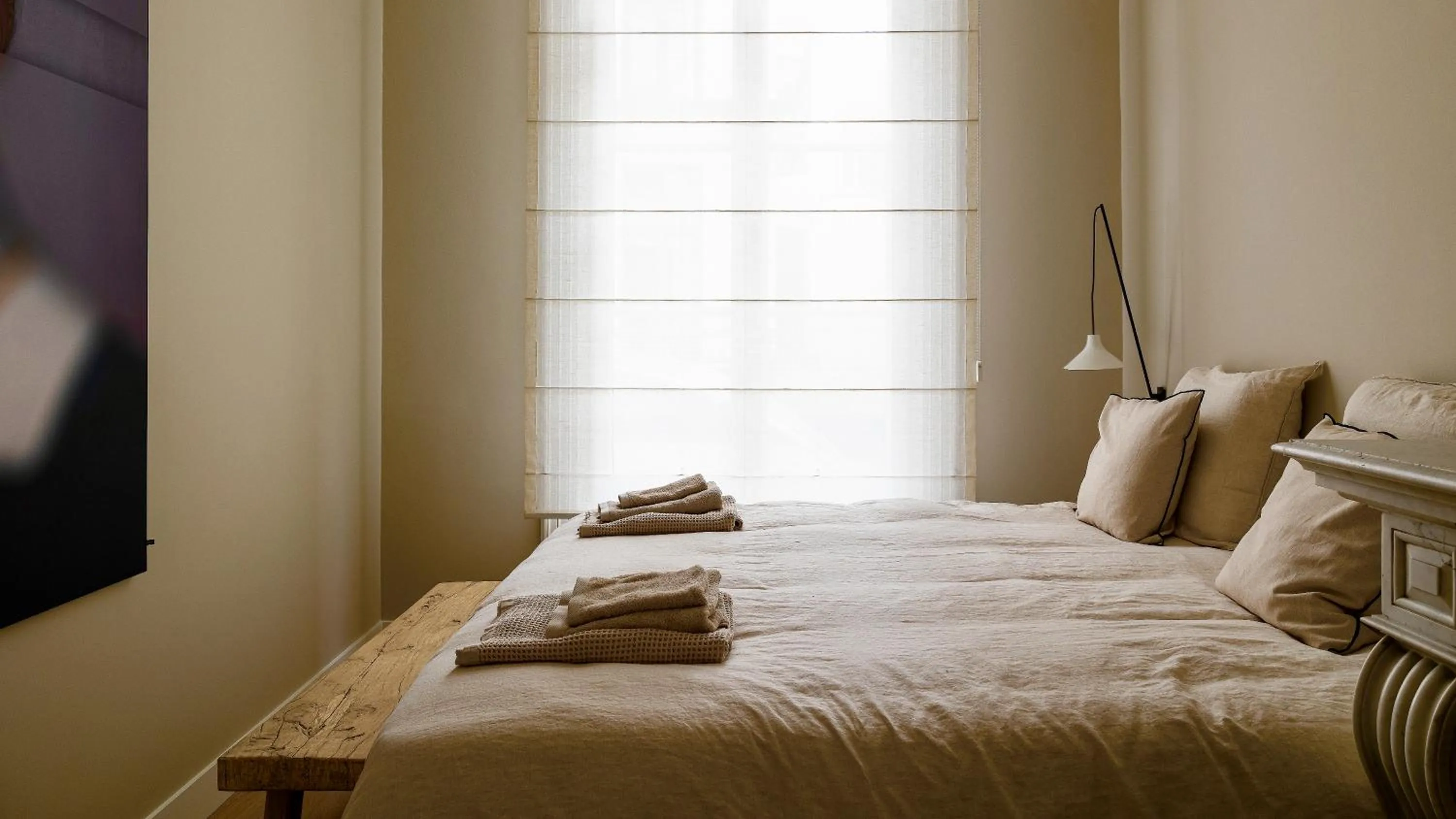 Bed in De Gulden Poorte, a LXRYHOME Hotel Collection