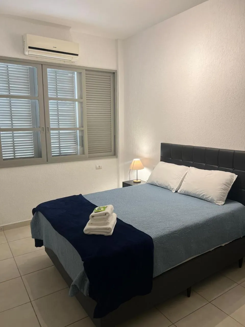 Photo of the whole room, Bed in CoVivere - RJ