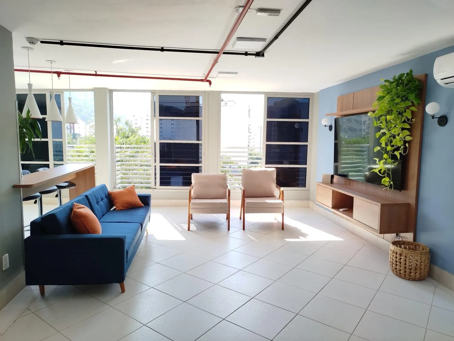 Communal lounge/ TV room in CoVivere - RJ