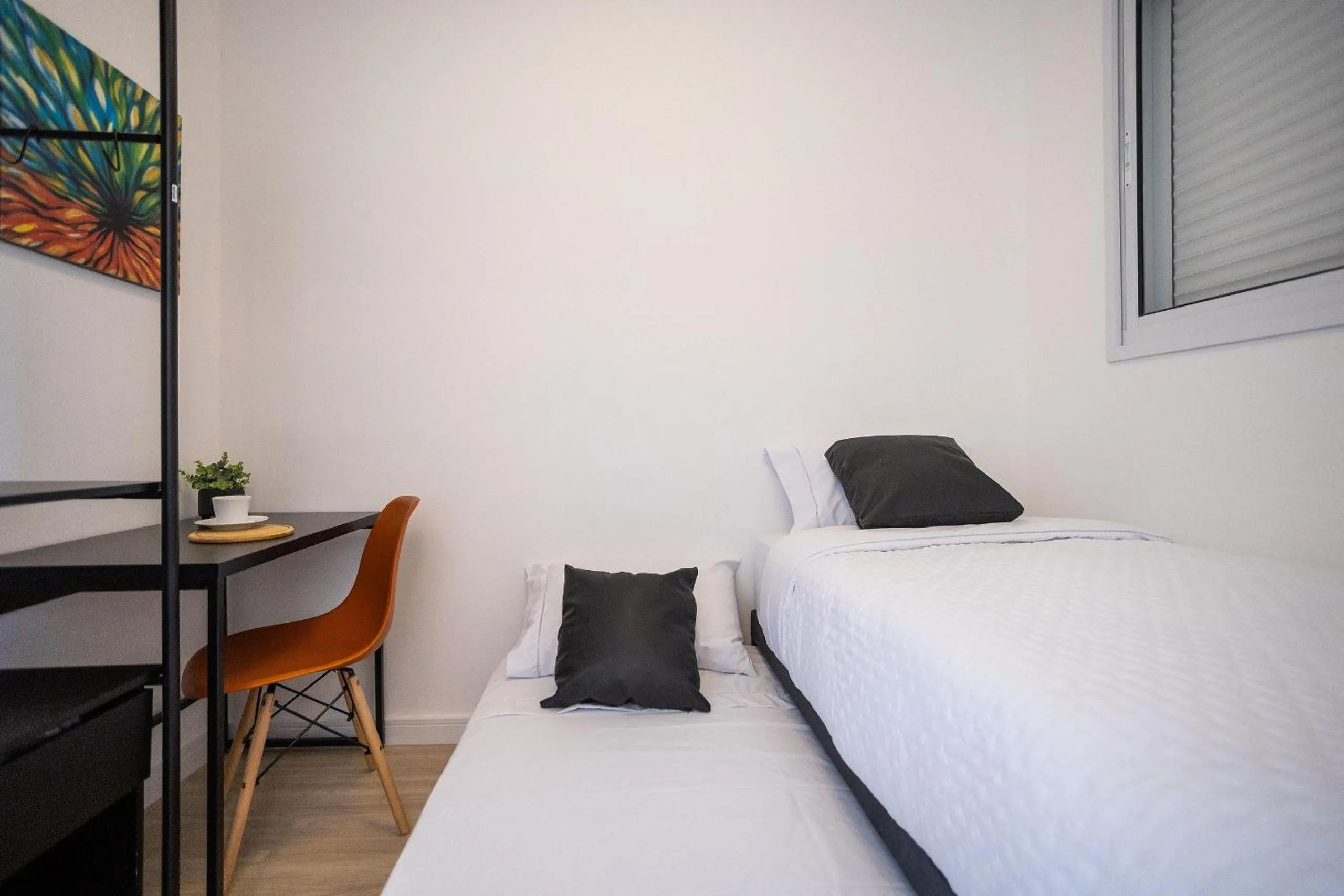 Bedroom, Bed in Composite Moema