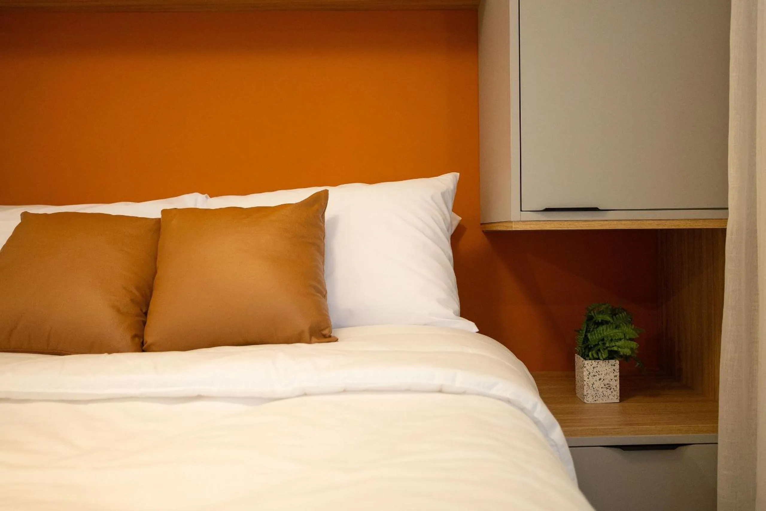 Bed in Composite Moema