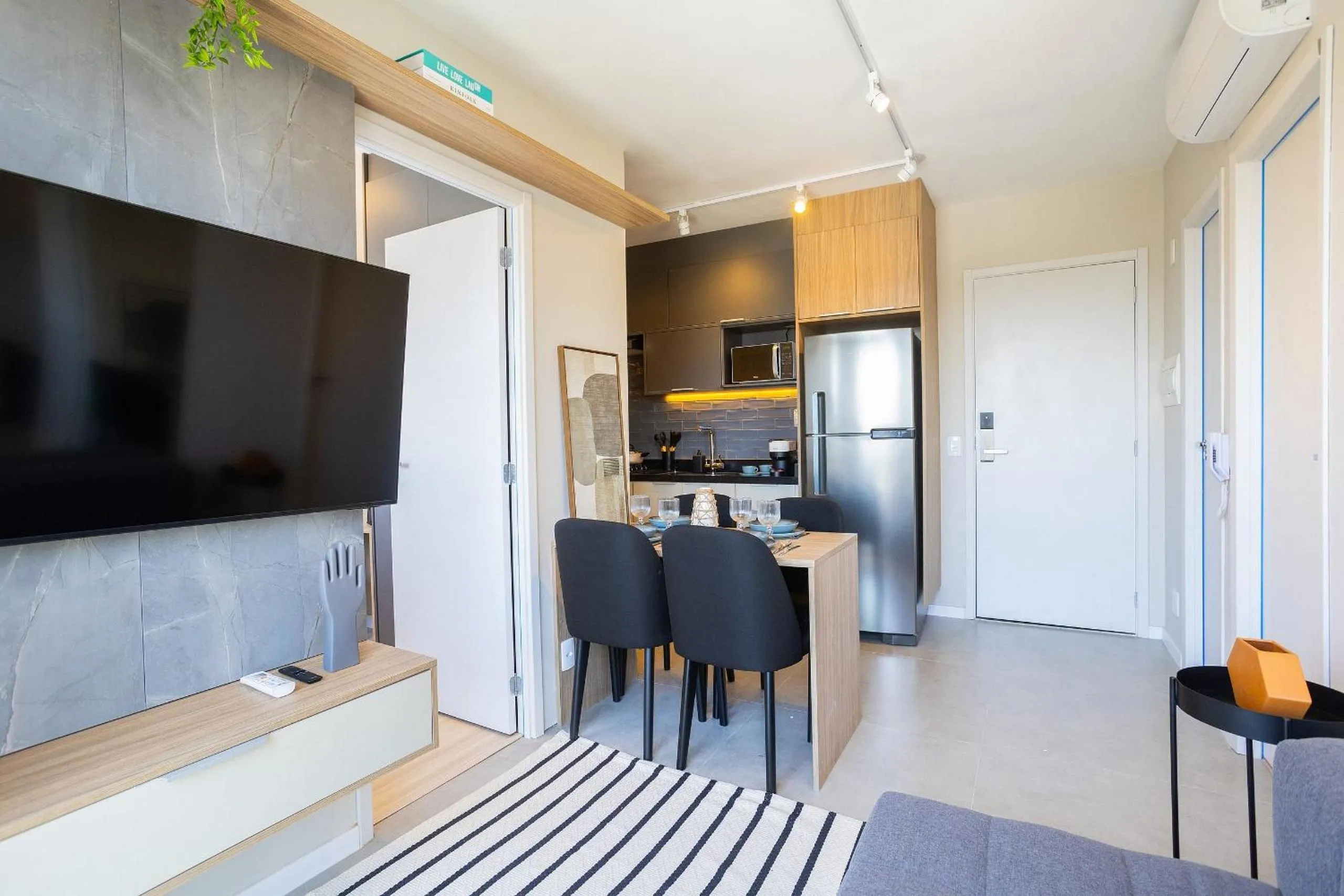 Living room in Composite Moema