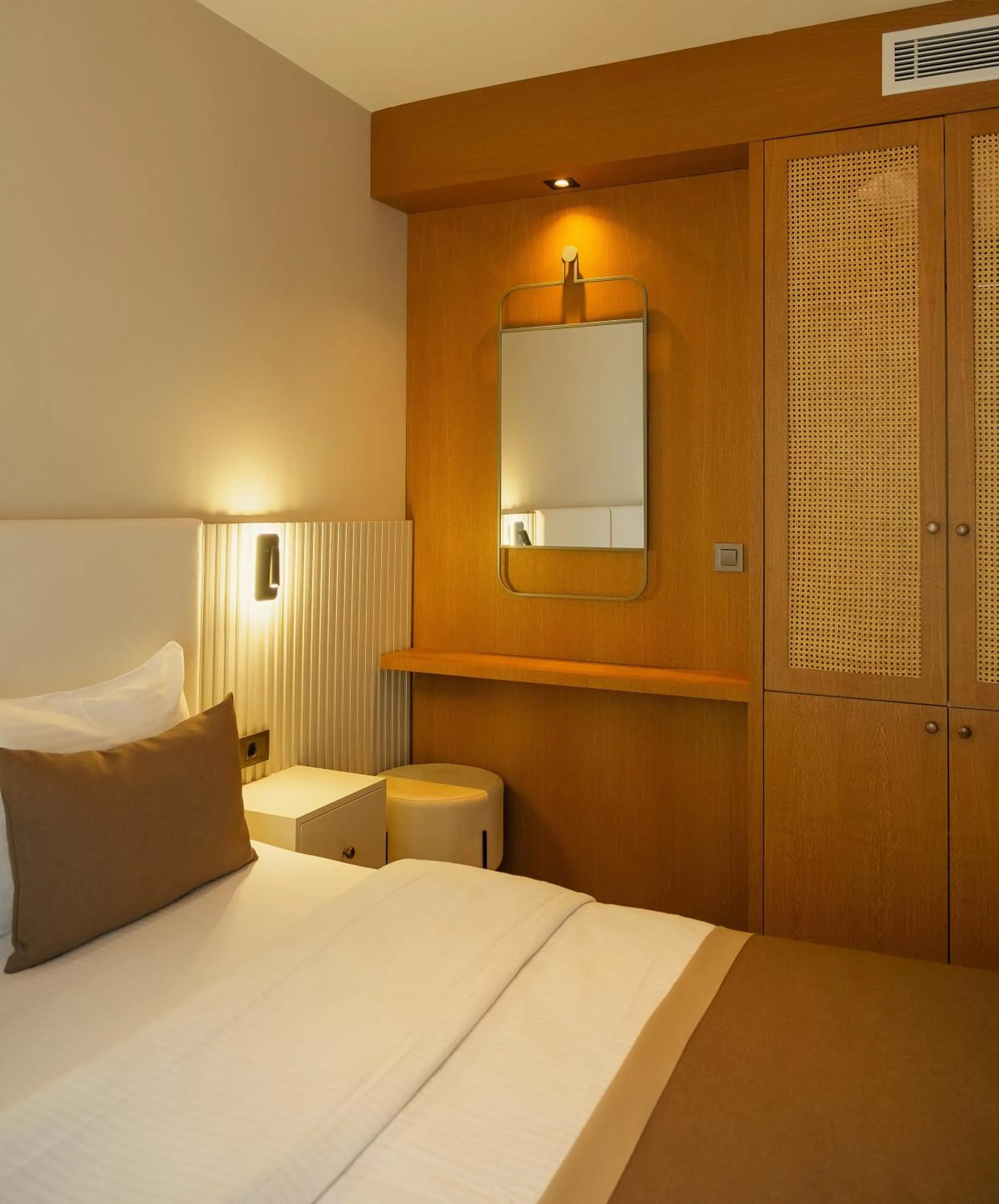 Bedroom, Bed in Bomo Suites