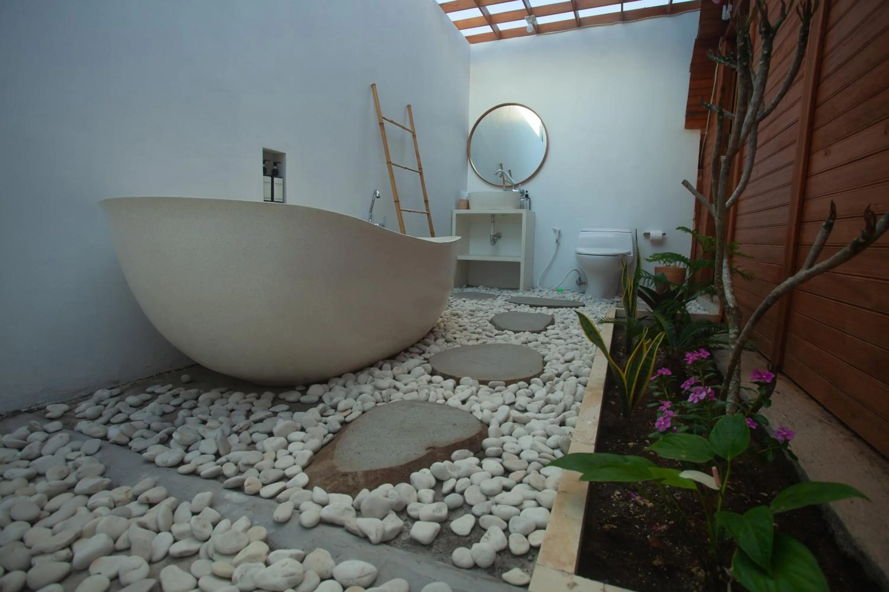 Bathroom in Plumeria NP