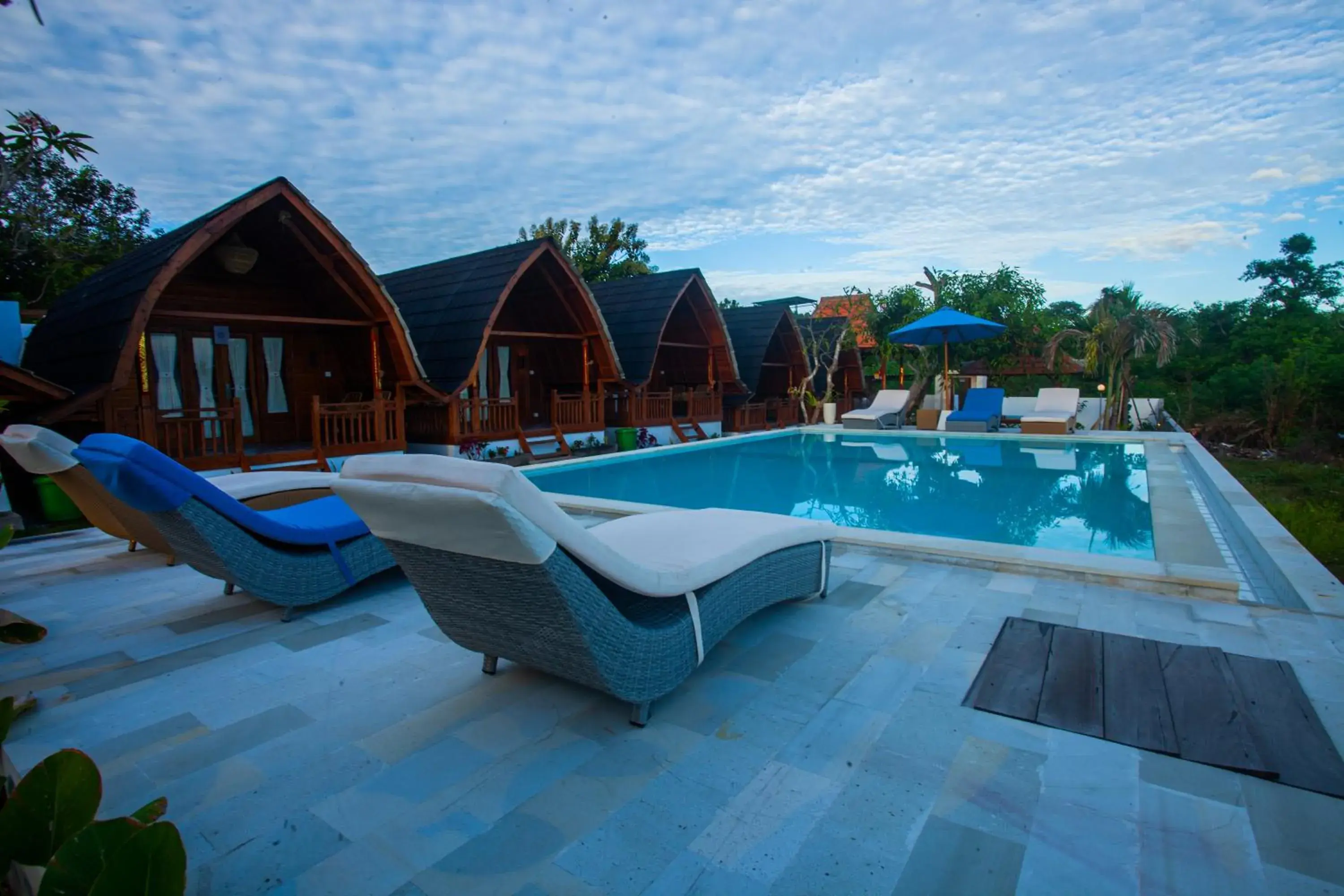 Swimming pool in Plumeria NP Swimming pool in Plumeria NP