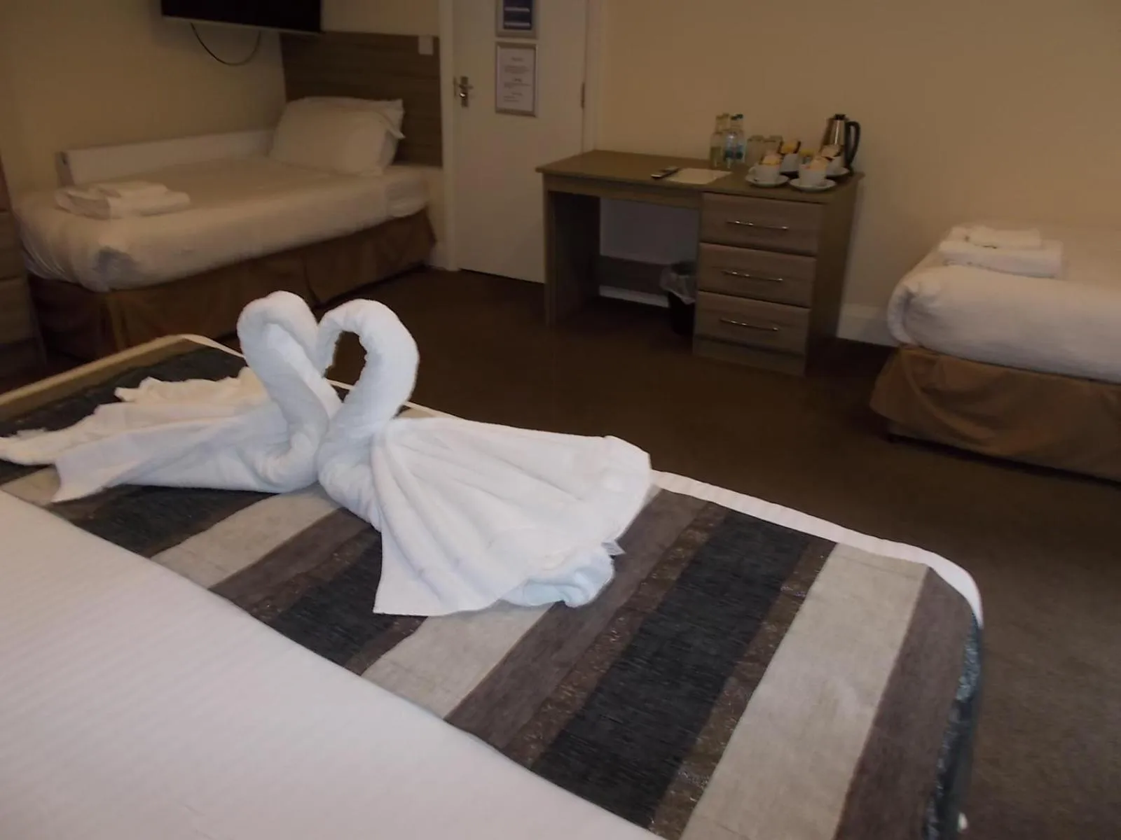 Bed in Queens arms country inn