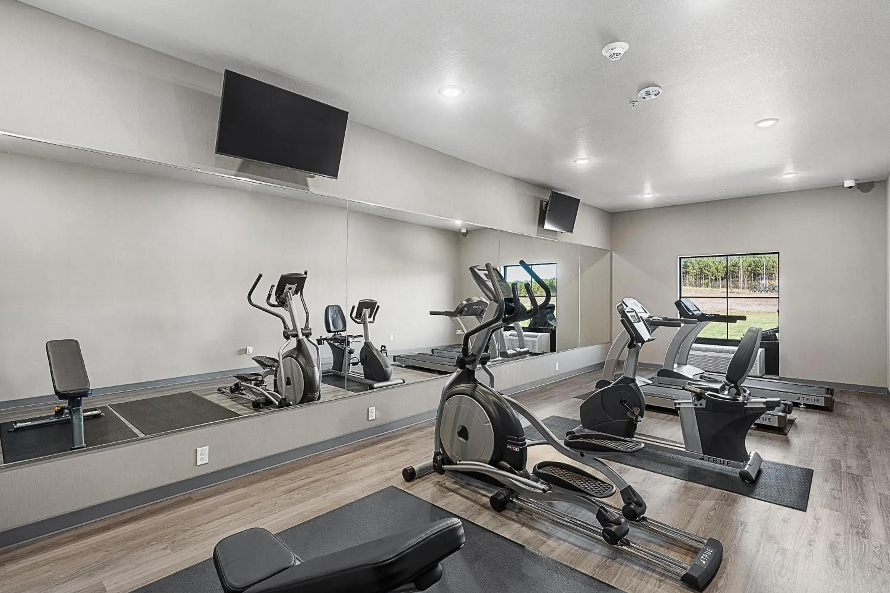 Fitness centre/facilities in Riverstone Suites by Cobblestone Hotels - Chippewa Falls Fitness centre/facilities in Riverstone Suites by Cobblestone Hotels - Chippewa Falls