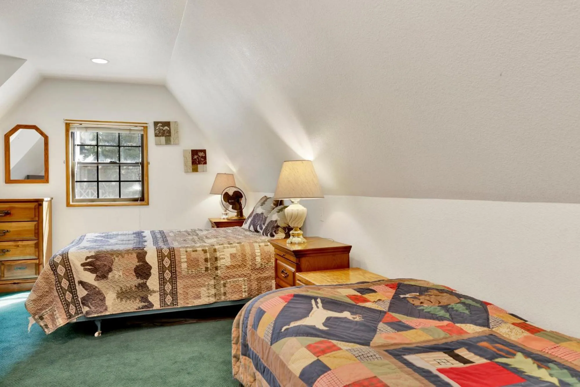 Property building, Bed in Breezy one #112