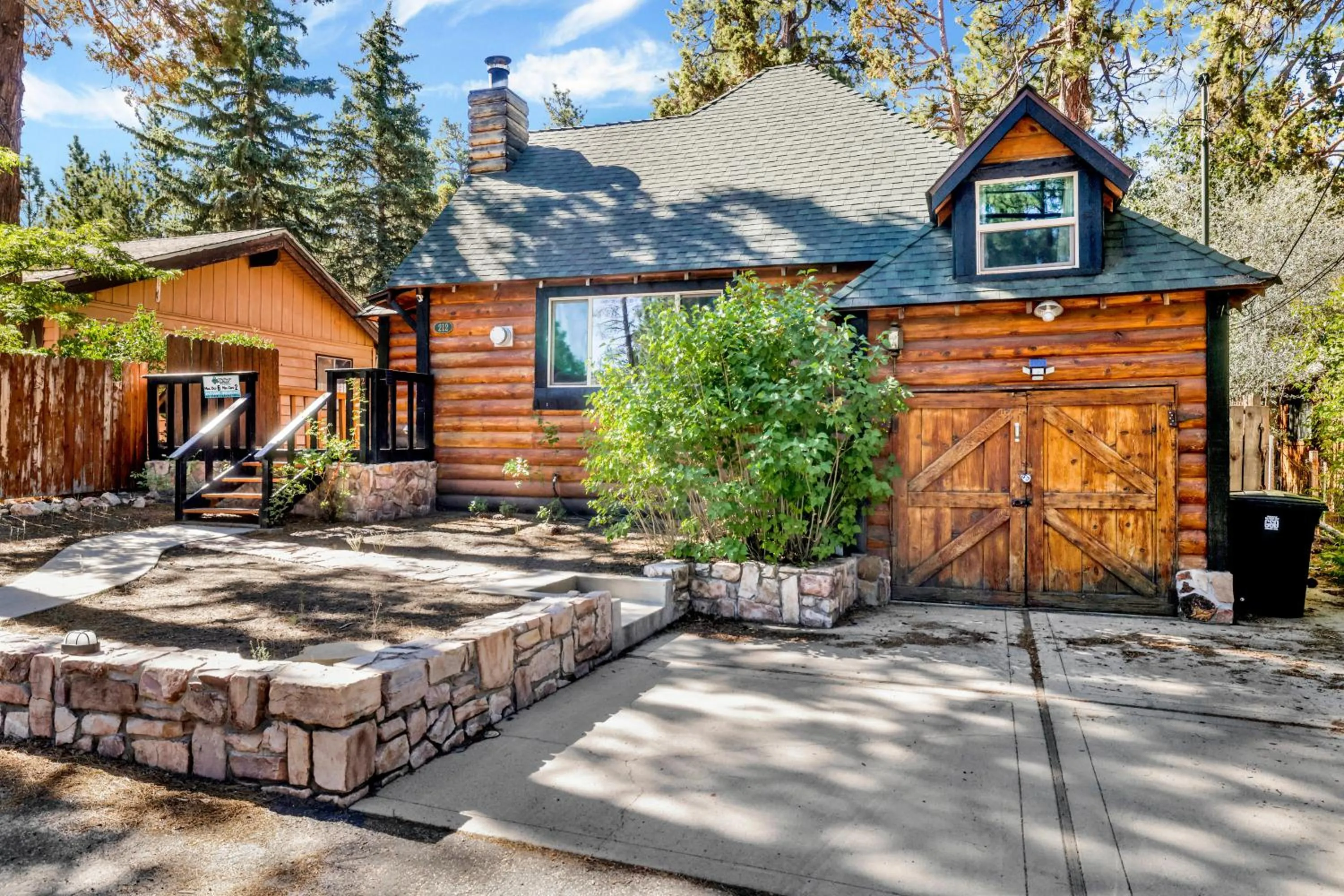 Maltby modern log cabin #2307