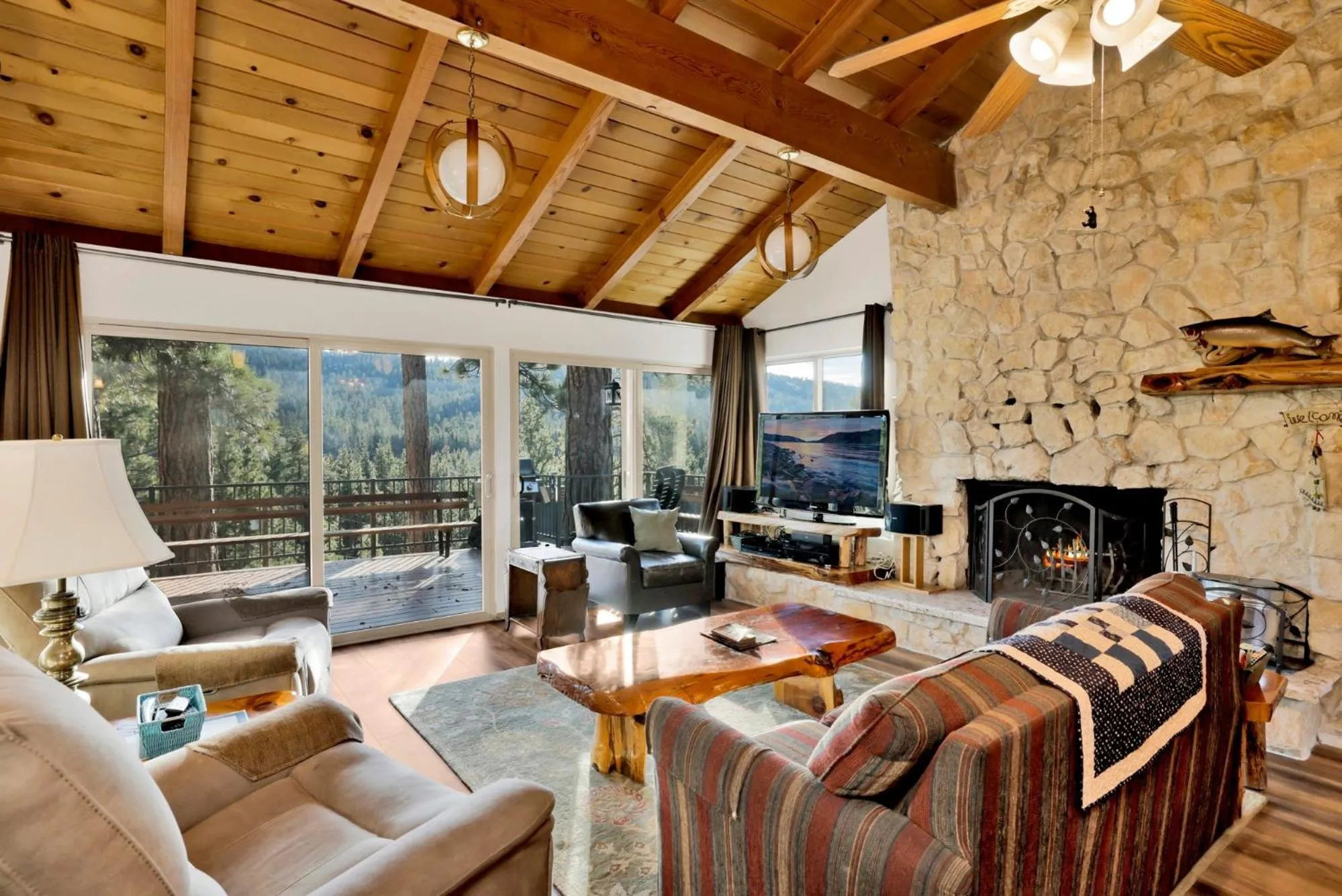 Living room in Scenic retreat #1772