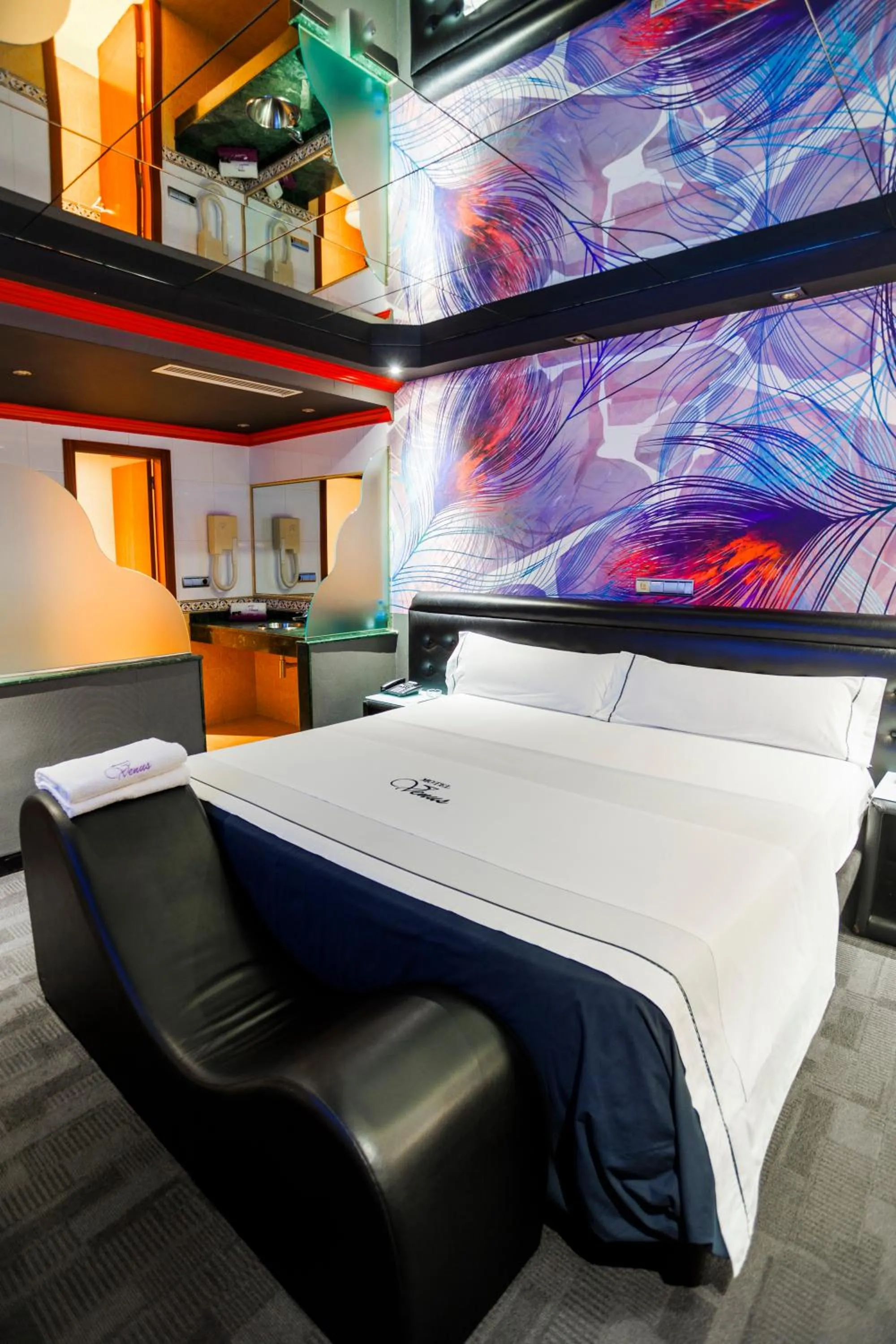 Bed in Motel Venus Pontevedra