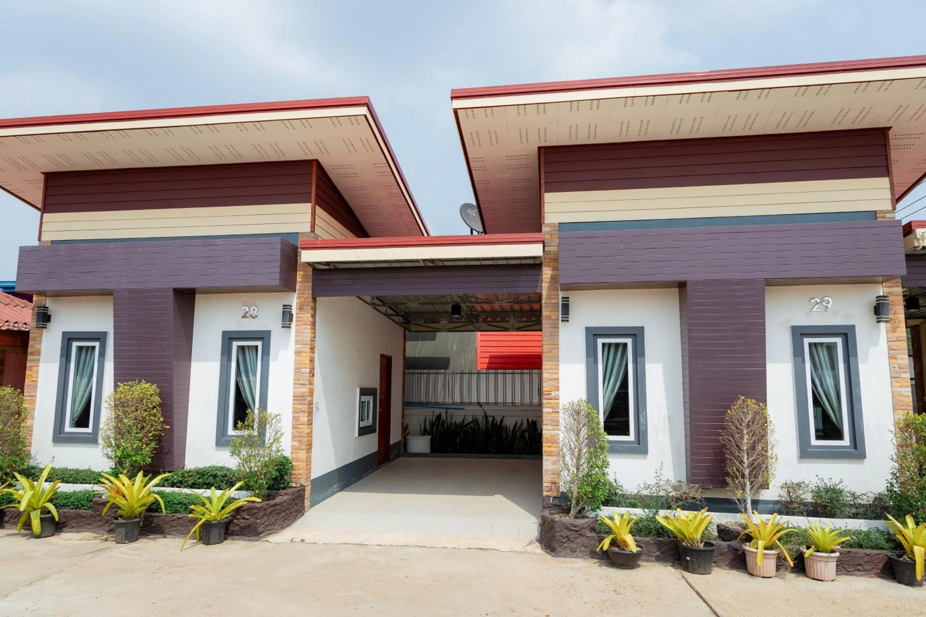 Property building in Buengngarm Resort