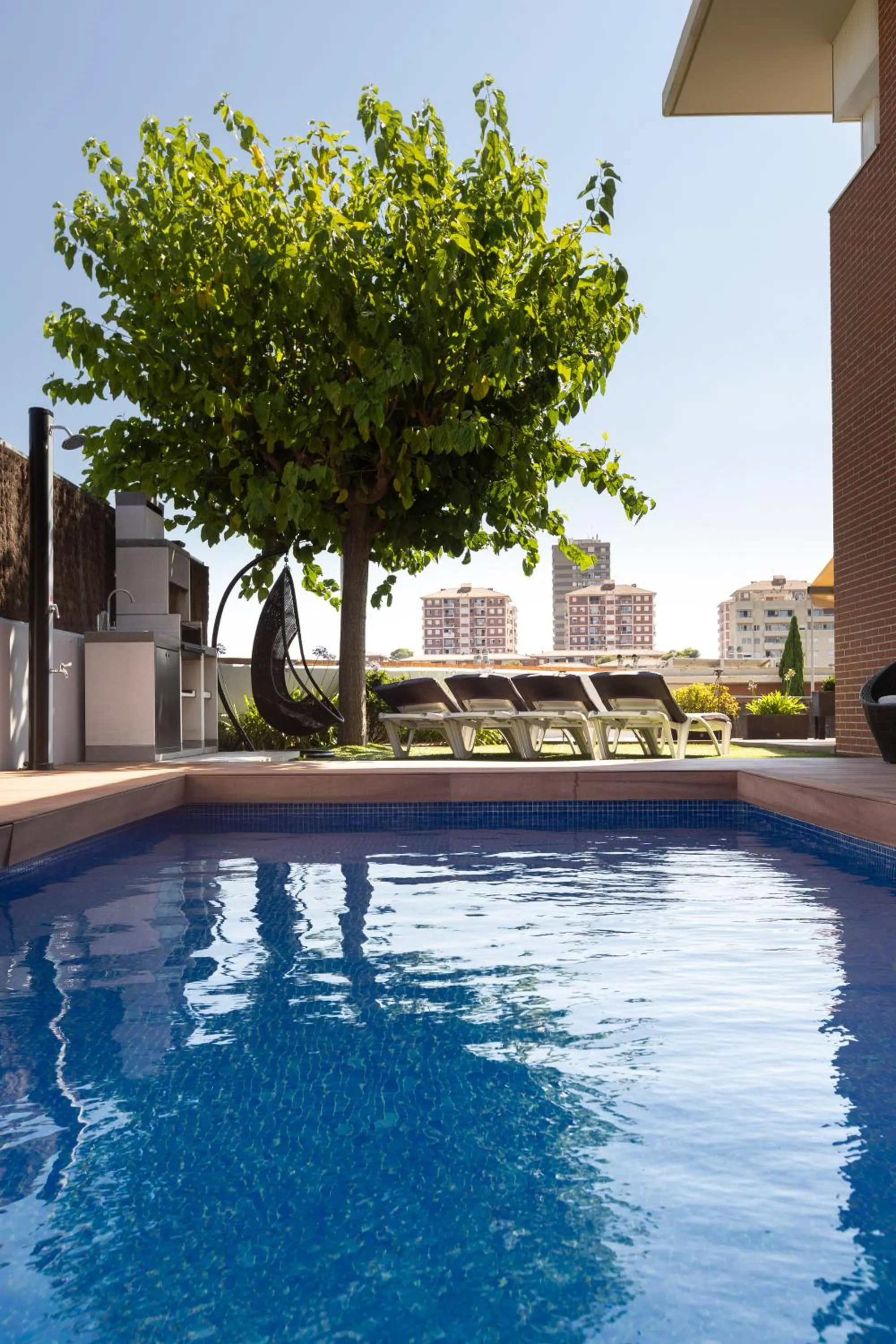 Swimming pool in Villa Beach Barcelona
