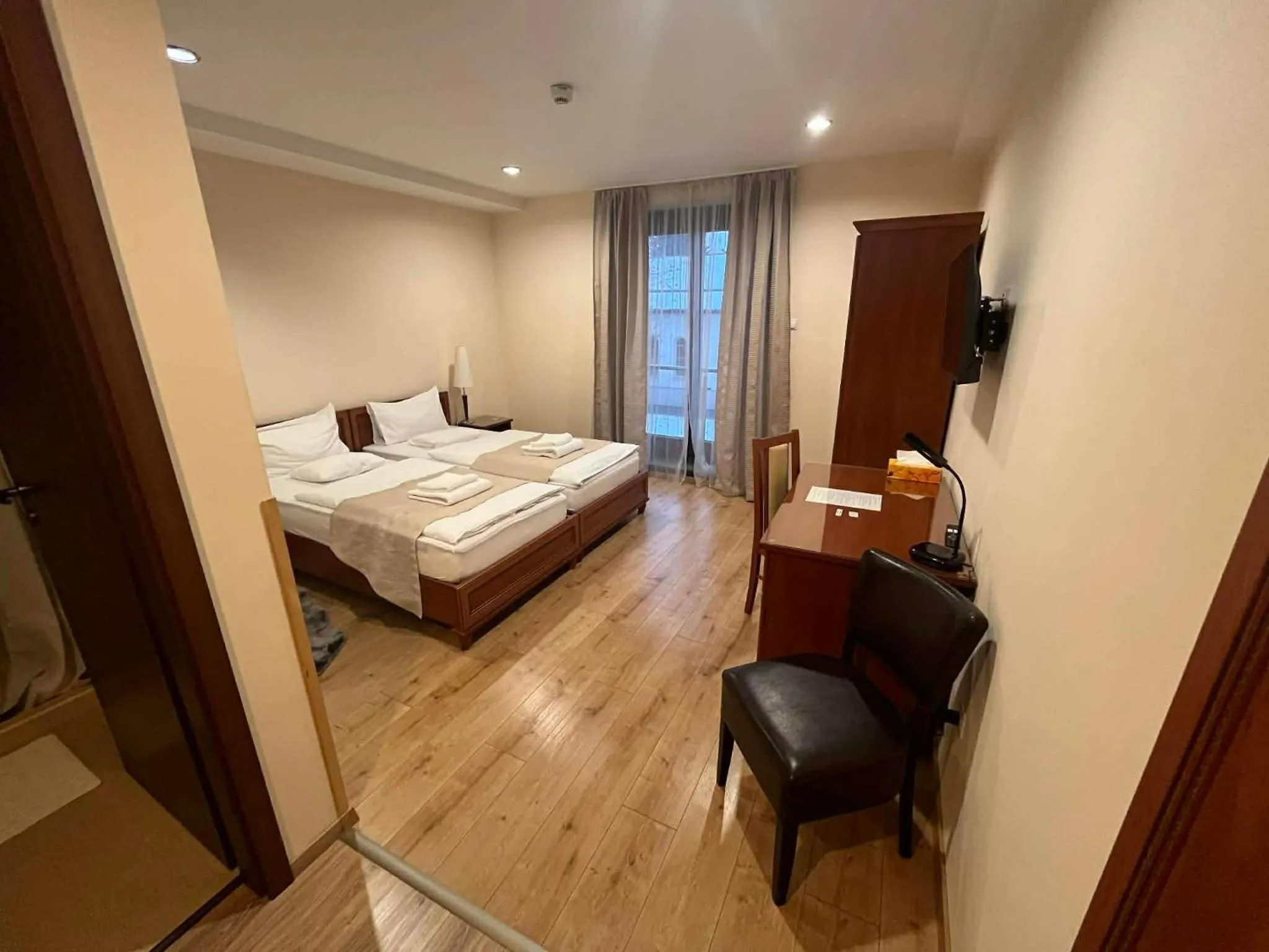Twin Room with Balcony - single occupancy in Hotel Brill Orosháza