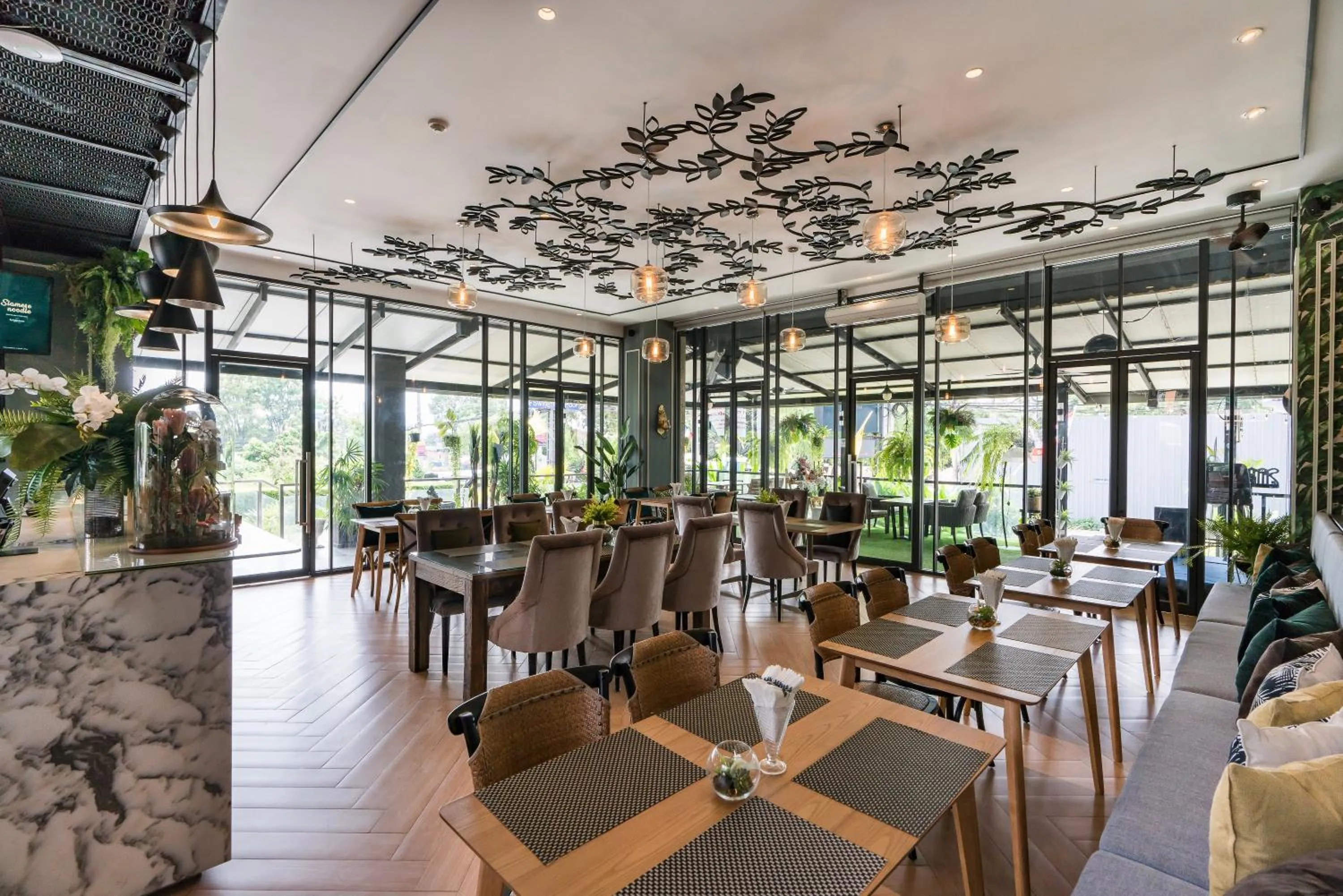 Restaurant/places to eat in Siamese Hotel Pattaya, BW Signature Collection