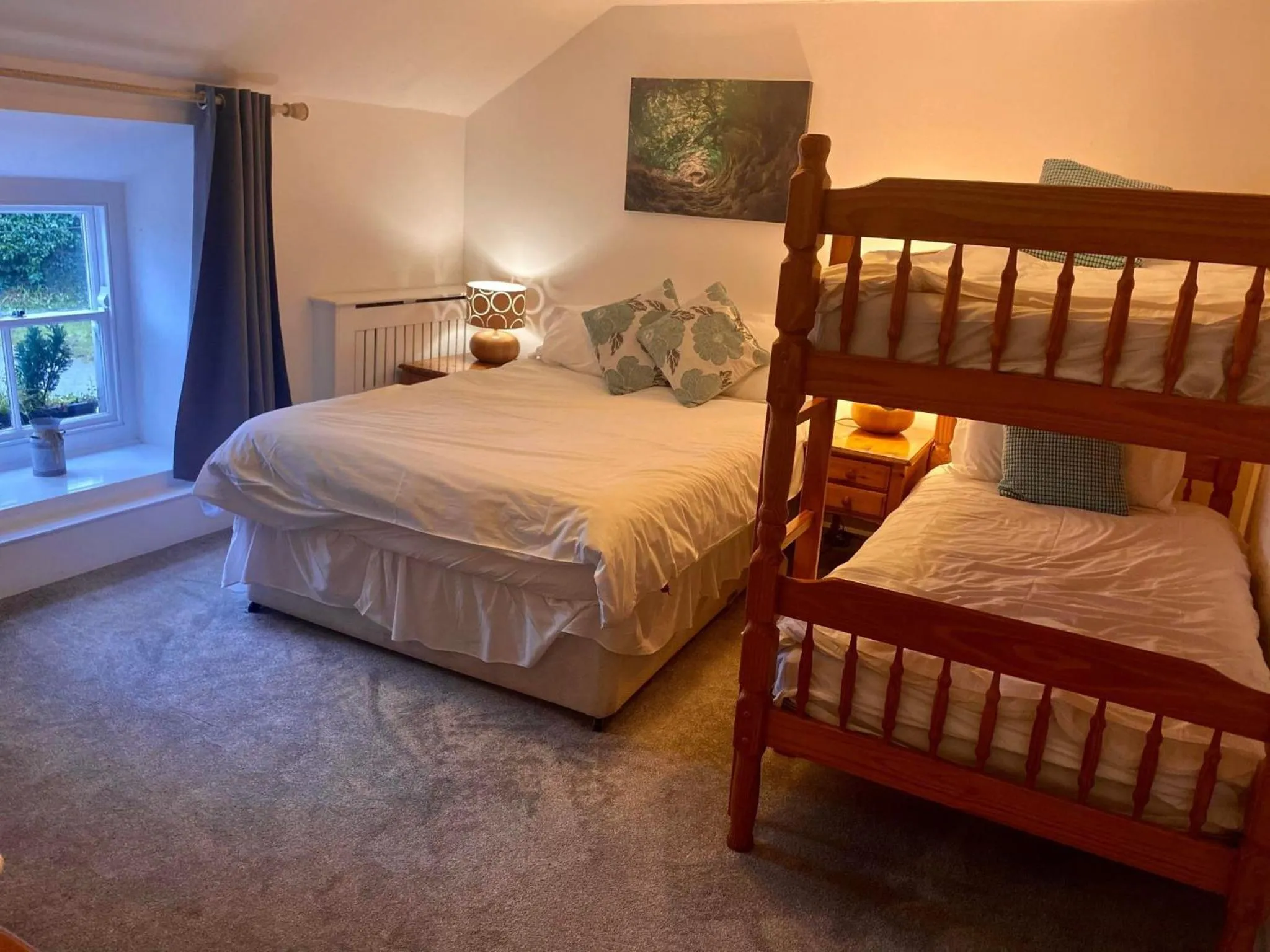 Bedroom in The Farmers Arms