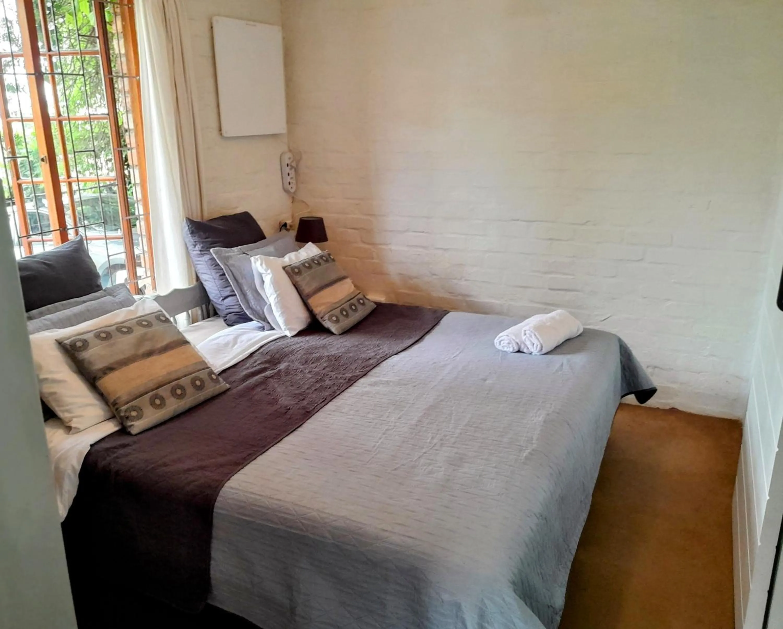 Bedroom, Bed in 57 on Plover