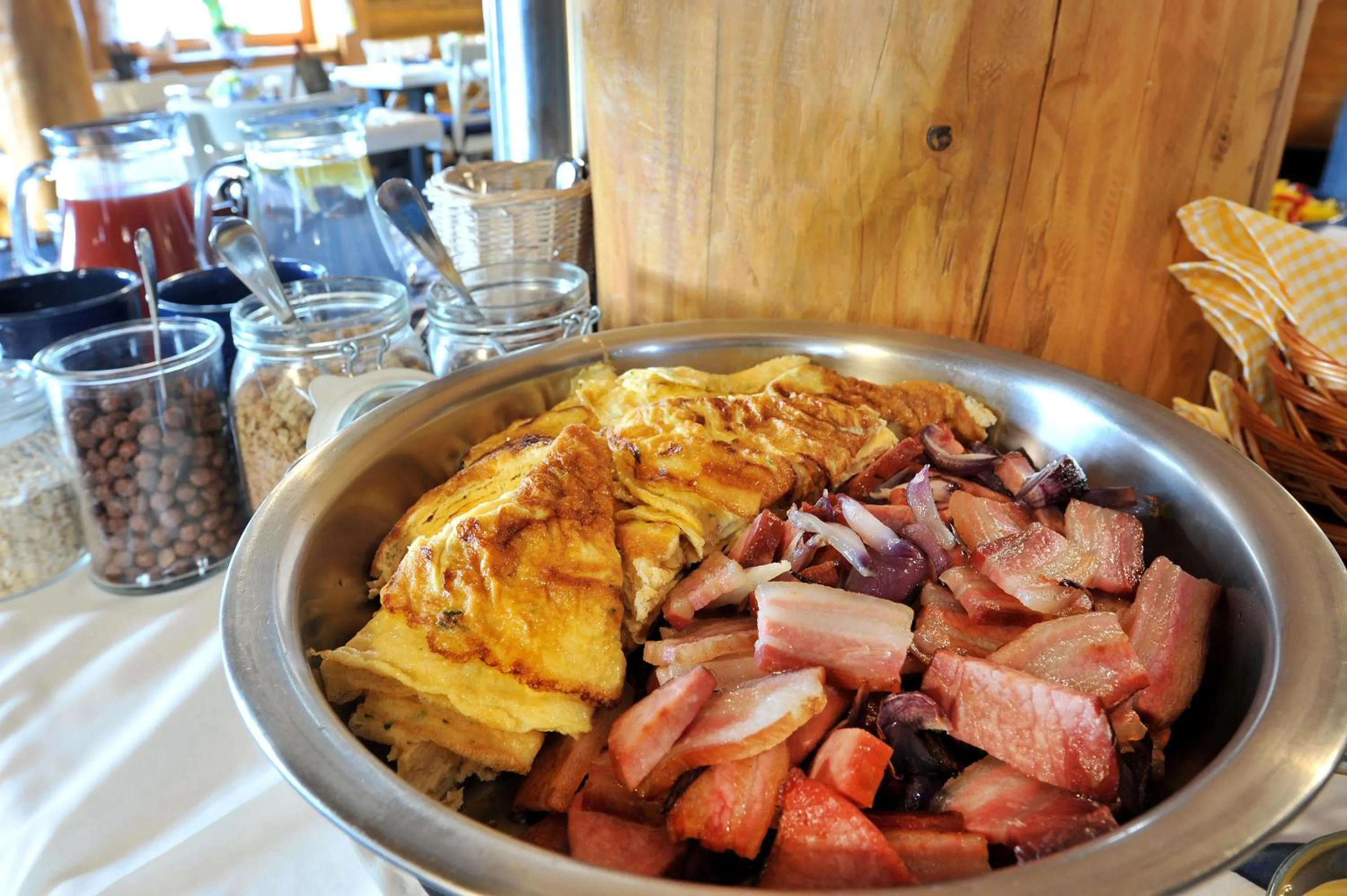 Buffet breakfast in APLEND Koliba Kamzík