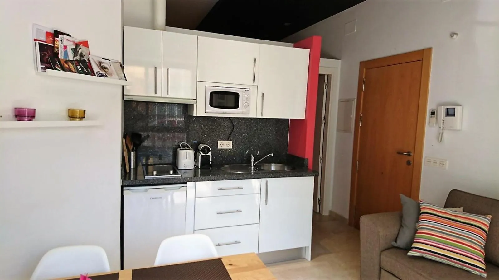 Kitchen or kitchenette in Apartamentos PuntoApart Málaga