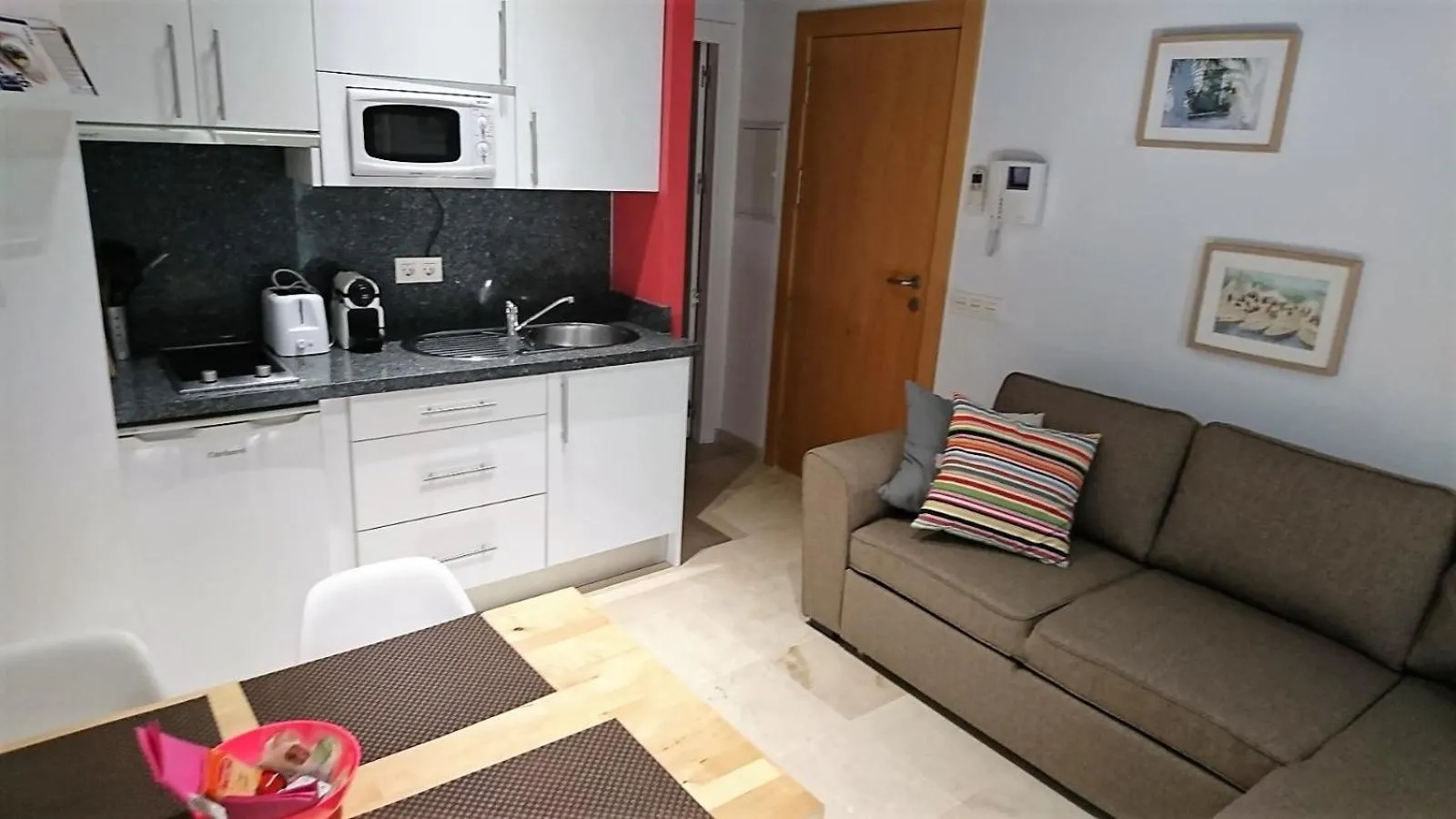 Kitchen or kitchenette in Apartamentos PuntoApart Málaga