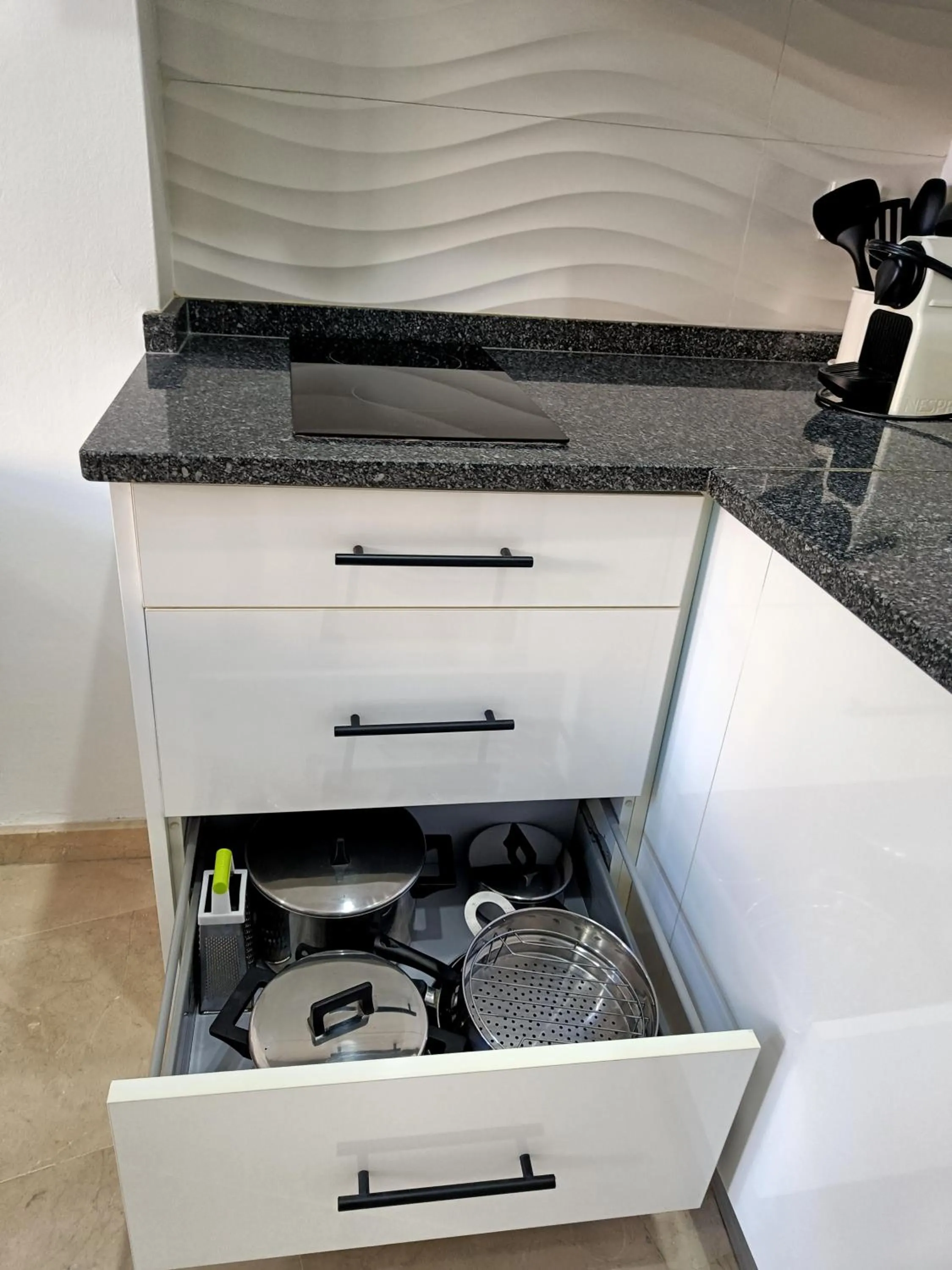 Kitchen or kitchenette in Apartamentos PuntoApart Málaga