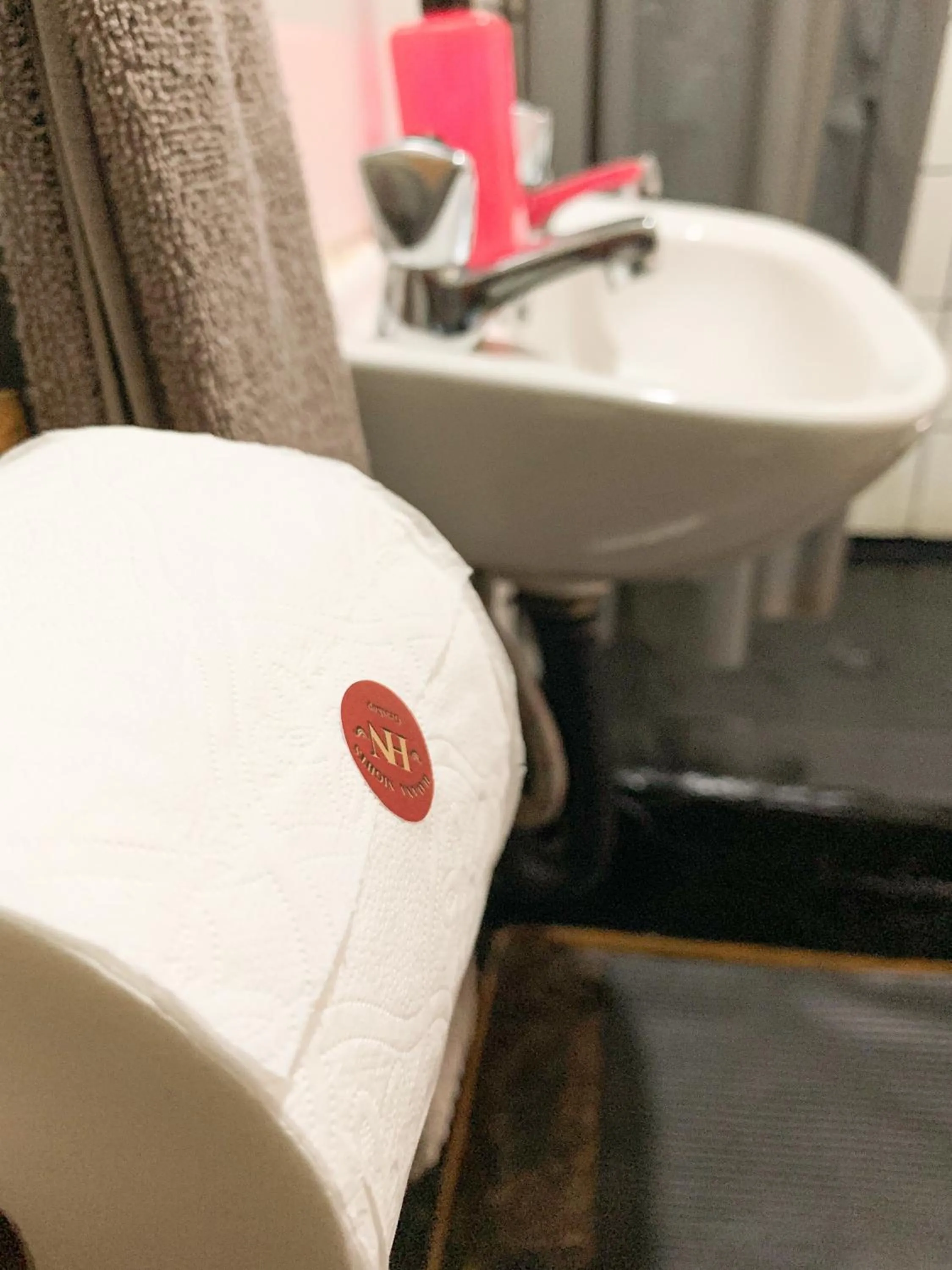 Bathroom in Havana Nights