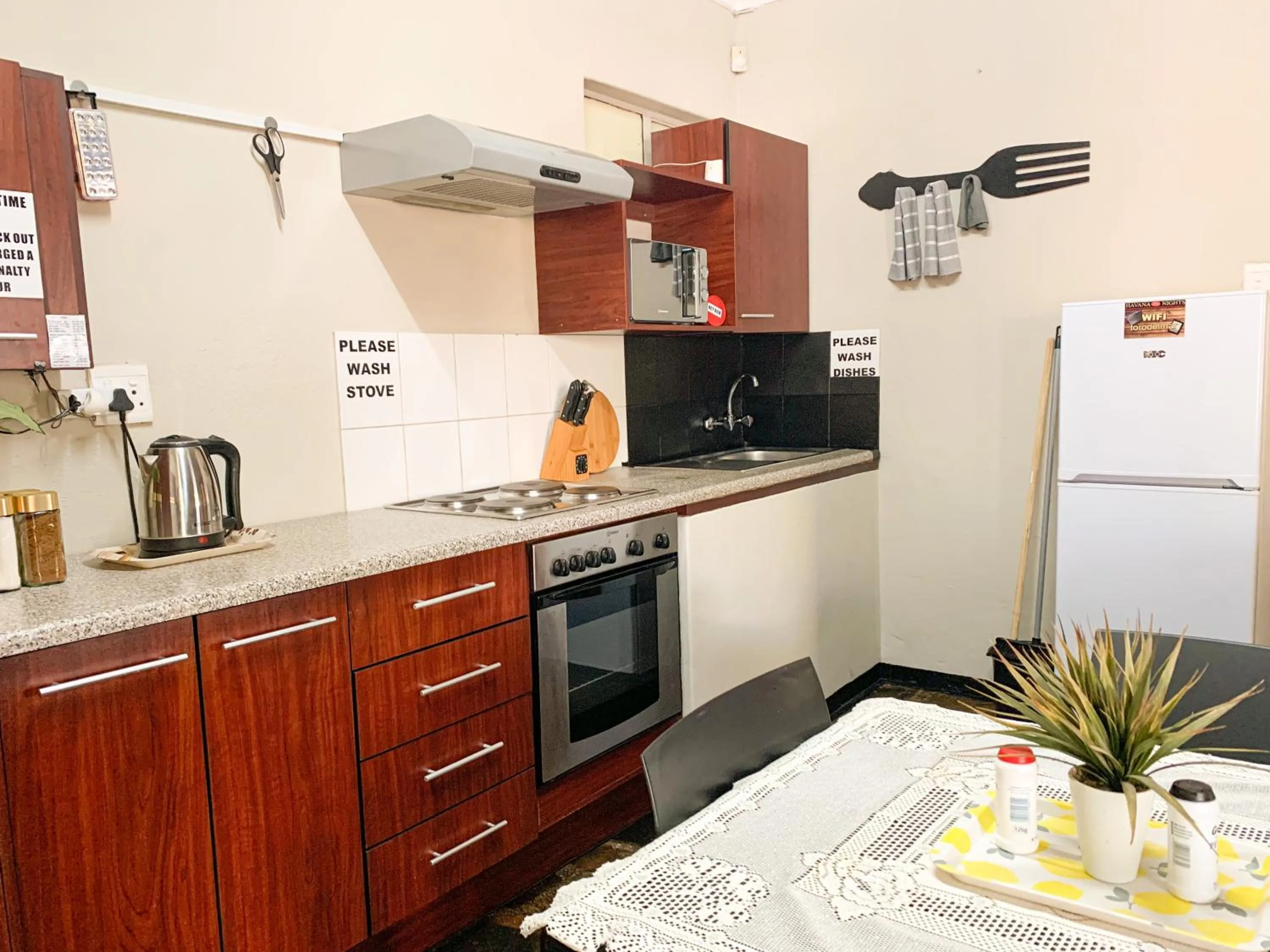 Kitchen or kitchenette in Havana Nights