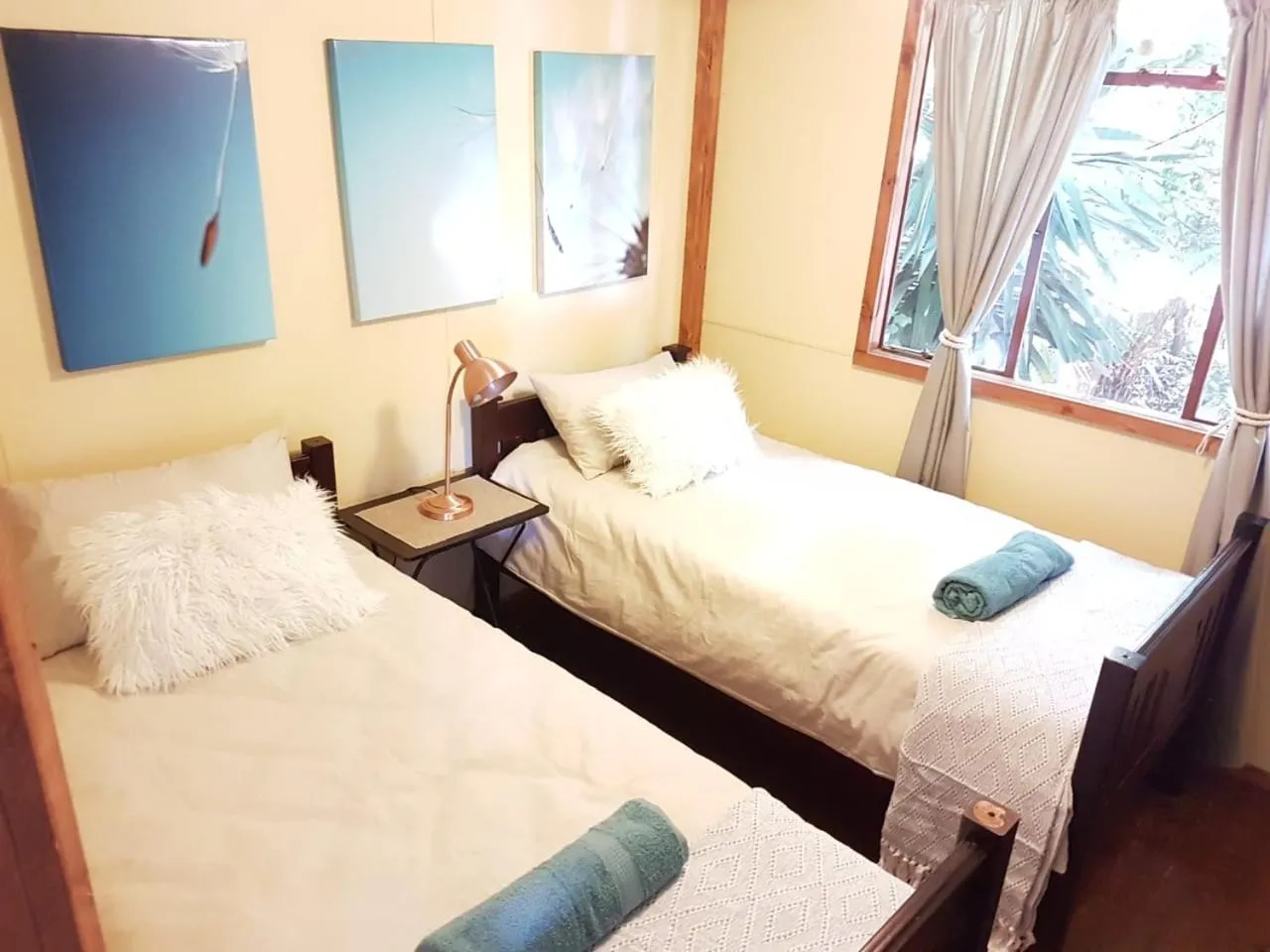 Bed in Havana Nights