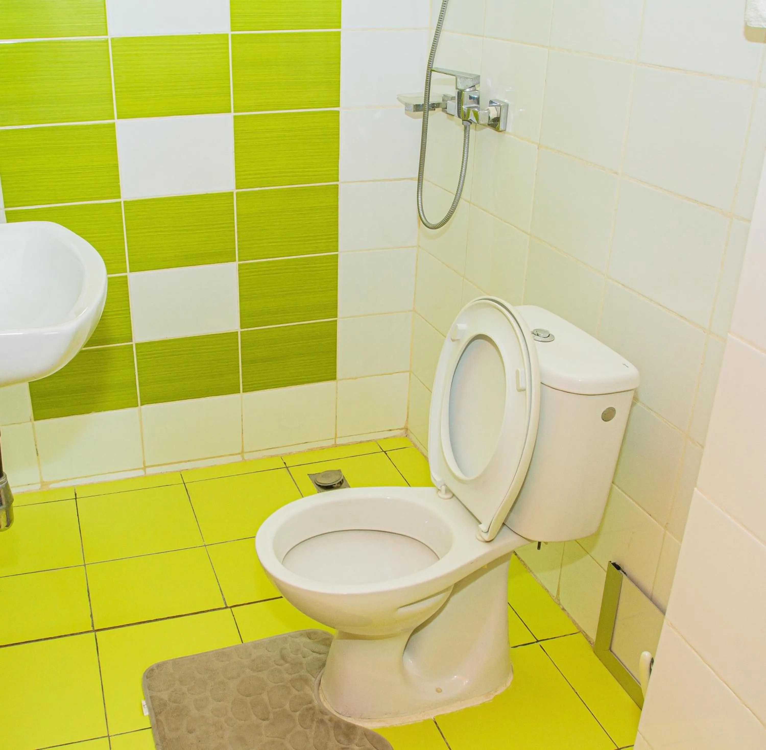 Toilet in Residences Saint Pierre